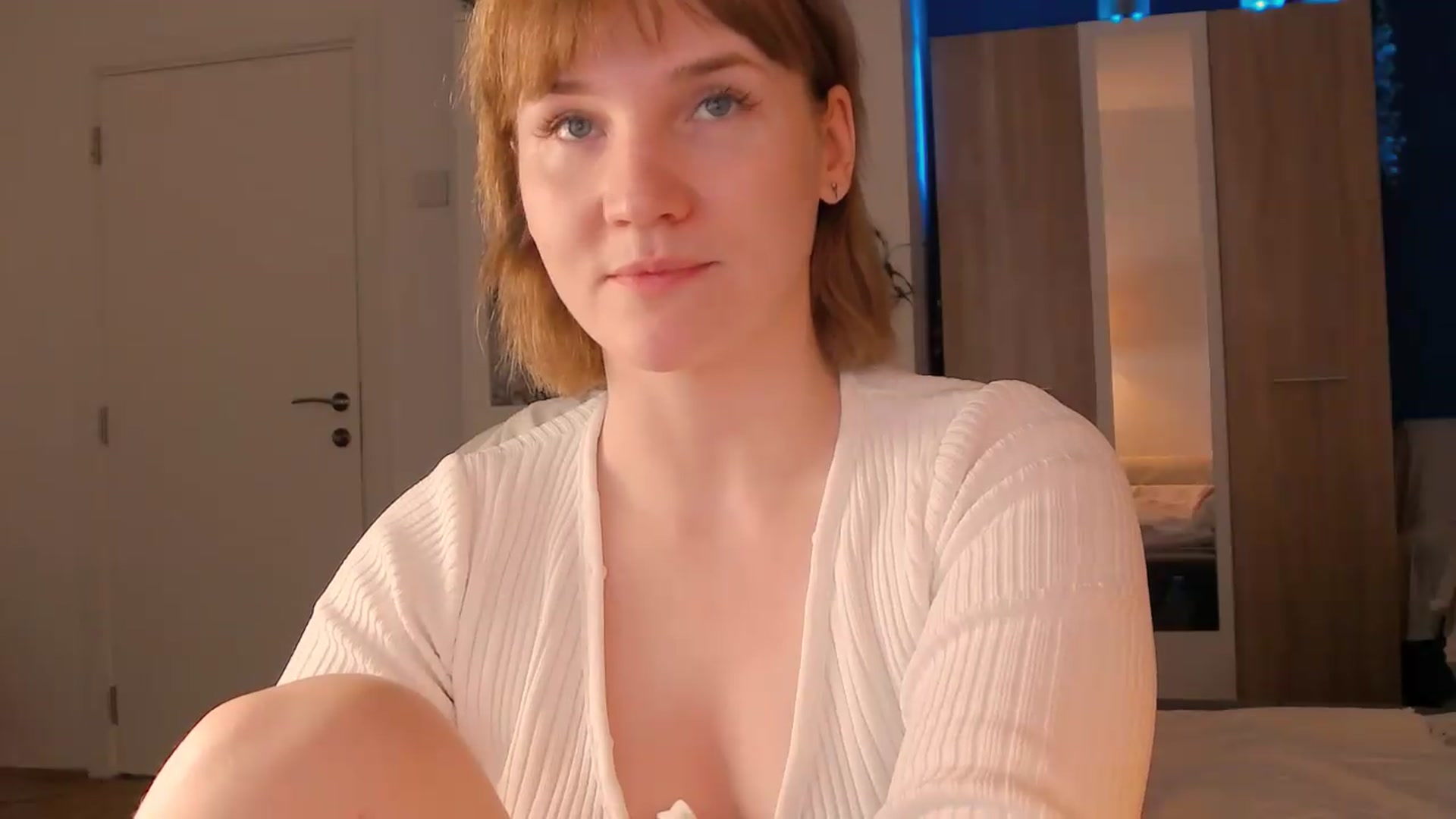 Gallery image thumbnail from ViTheGoddess's myfreecams stream on, 05/12/2026, 18:18 image 10 of 20