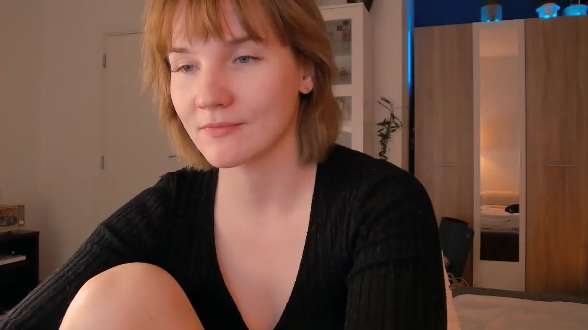 Gallery image thumbnail from ViTheGoddess's myfreecams stream on, 05/13/2026, 19:59 image 8 of 20