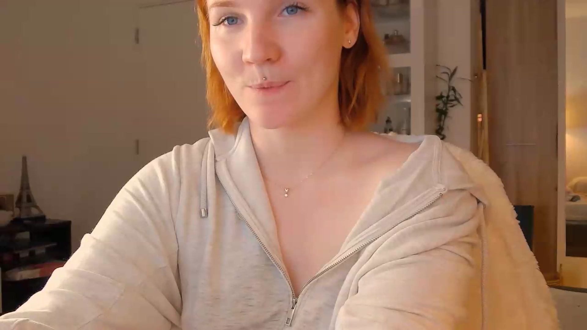 Gallery image thumbnail from ViTheGoddess's myfreecams stream on, 06/23/2026, 18:54 image 6 of 20