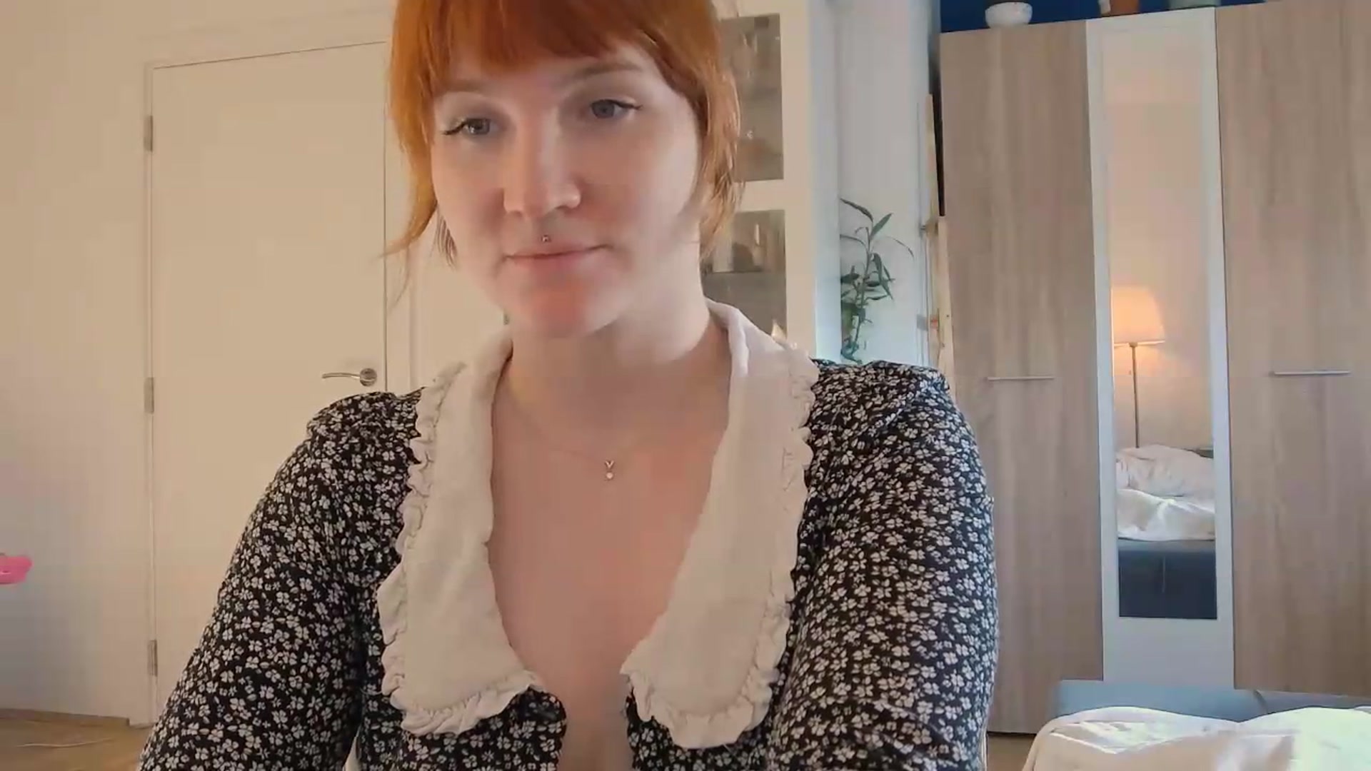Gallery image thumbnail from ViTheGoddess's myfreecams stream on, 06/26/2026, 16:51 image 17 of 20