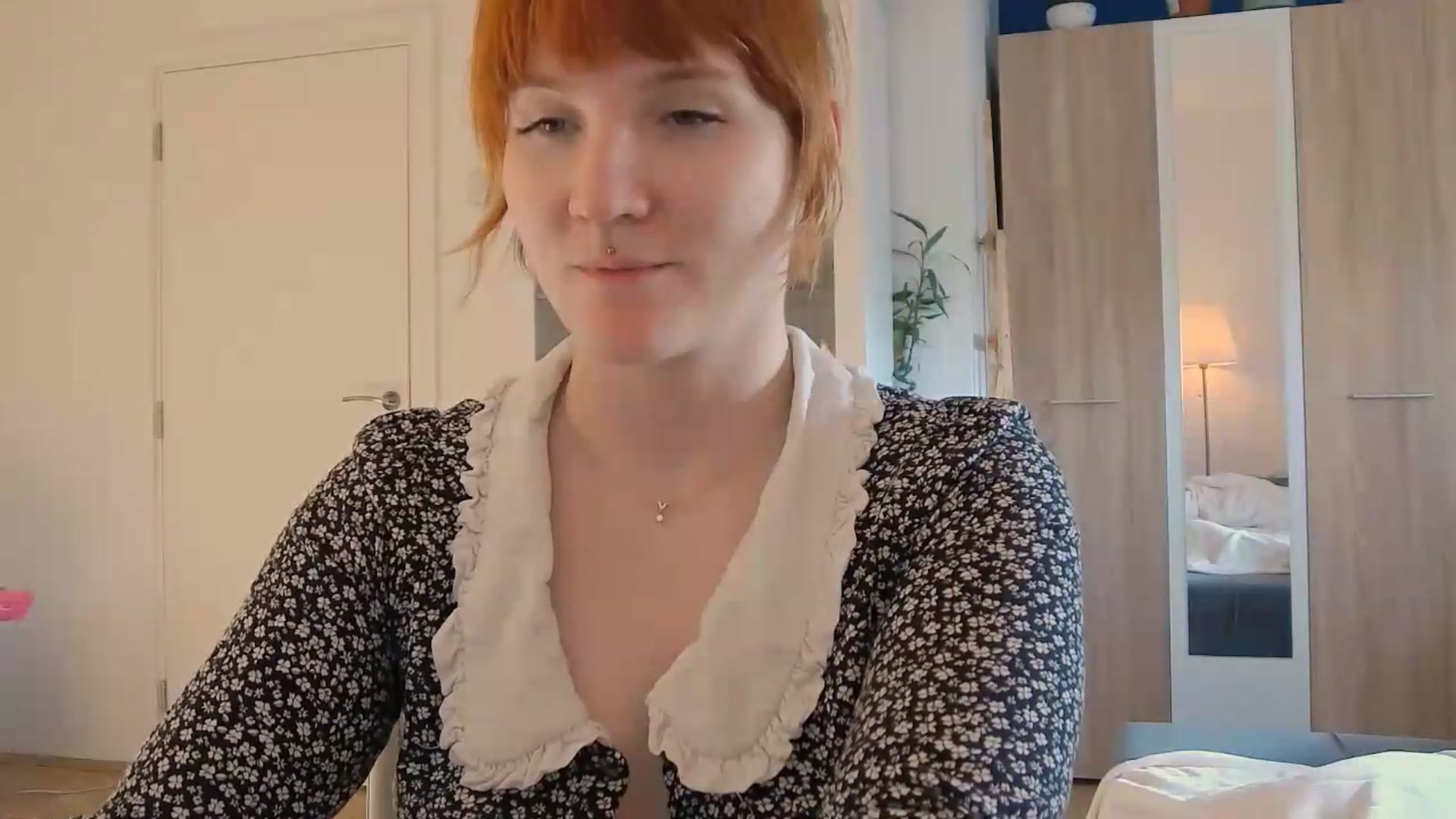Gallery image thumbnail from ViTheGoddess's myfreecams stream on, 06/26/2026, 16:51 image 16 of 20