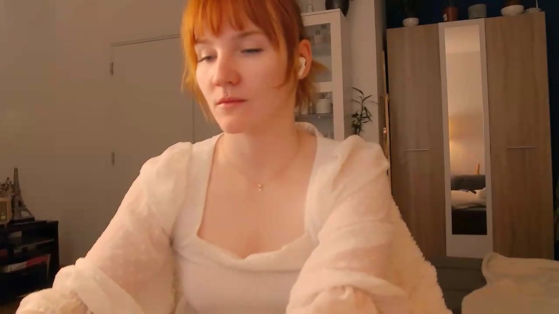 Gallery image thumbnail from ViTheGoddess's myfreecams stream on, 06/29/2026, 17:43 image 10 of 20