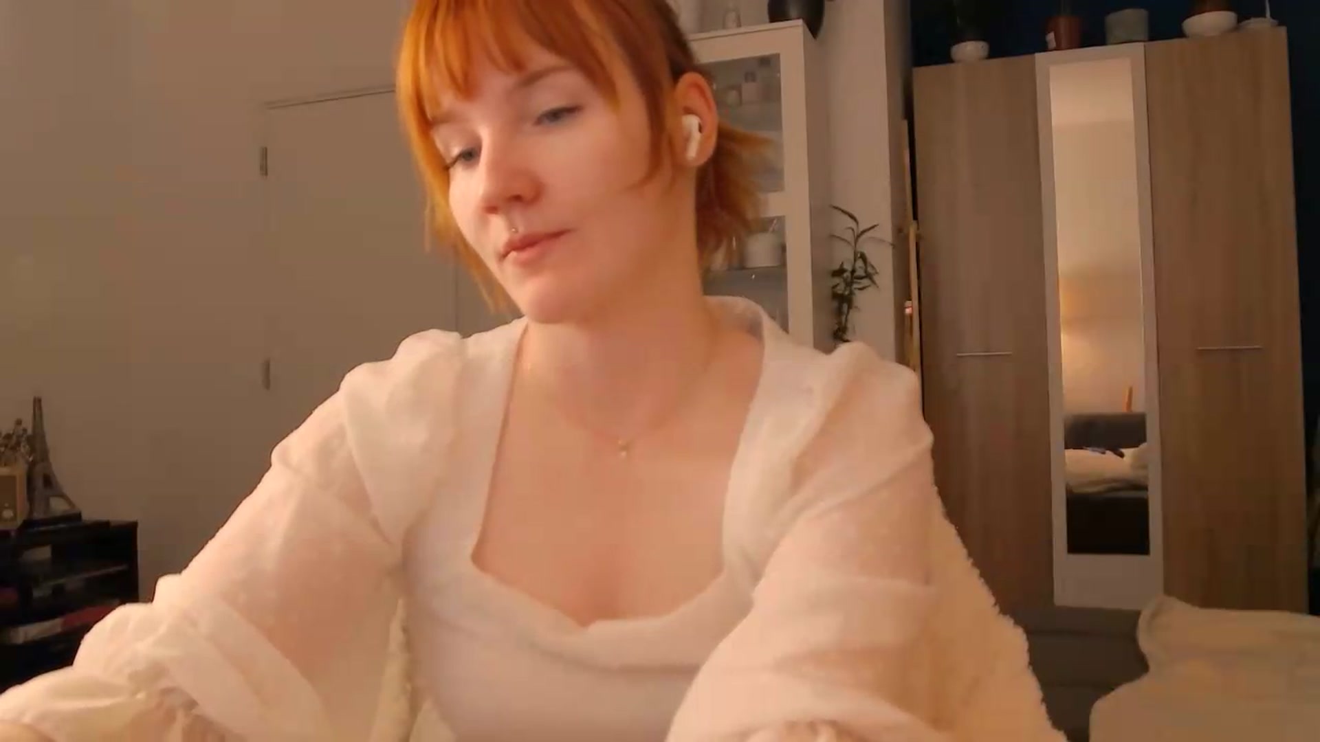 Gallery image thumbnail from ViTheGoddess's myfreecams stream on, 06/29/2026, 17:43 image 6 of 20