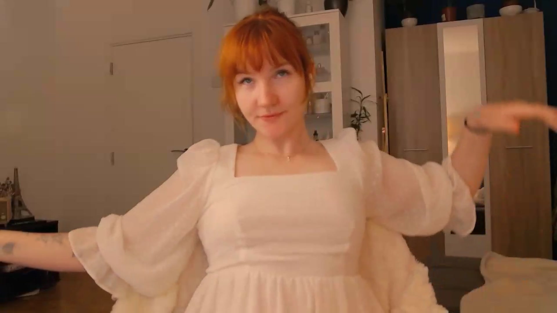 Gallery image thumbnail from ViTheGoddess's myfreecams stream on, 06/29/2026, 17:43 image 15 of 20