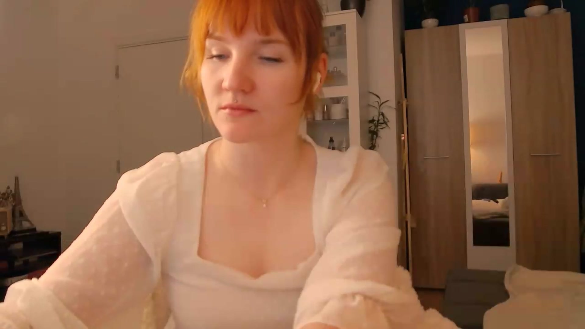 Gallery image thumbnail from ViTheGoddess's myfreecams stream on, 06/29/2026, 17:43 image 14 of 20