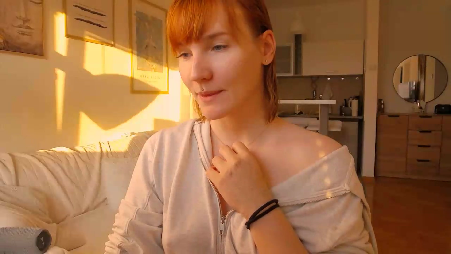 Gallery image thumbnail from ViTheGoddess's myfreecams stream on, 07/11/2026, 18:50 image 2 of 20