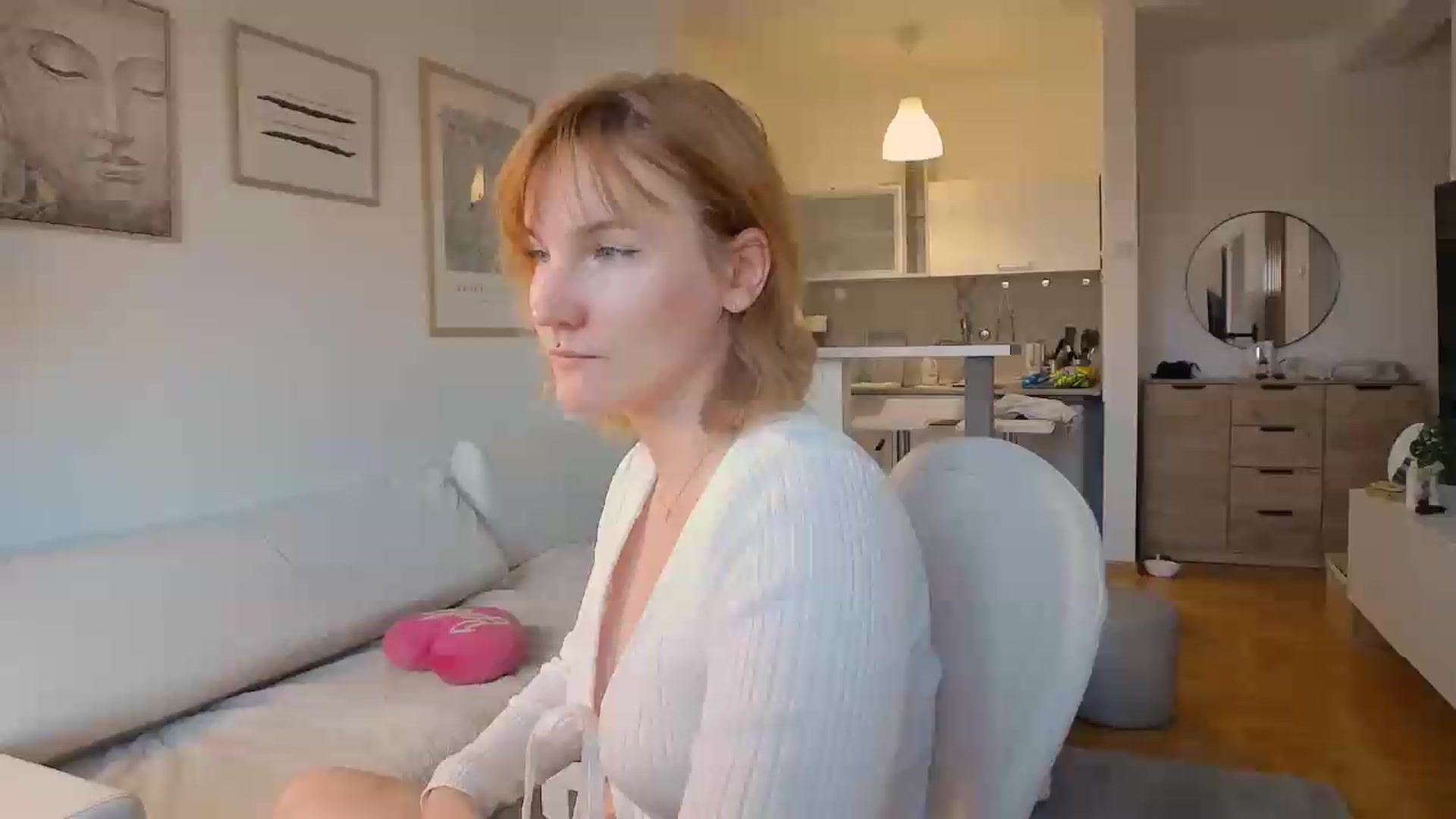 Gallery image thumbnail from ViTheGoddess's myfreecams stream on, 08/05/2026, 05:49 image 1 of 20