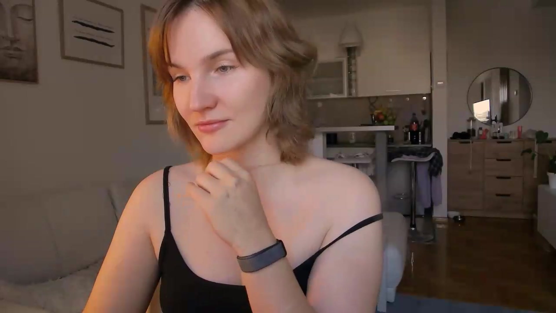 Gallery image thumbnail from ViTheGoddess's myfreecams stream on, 08/31/2026, 08:05 image 5 of 20