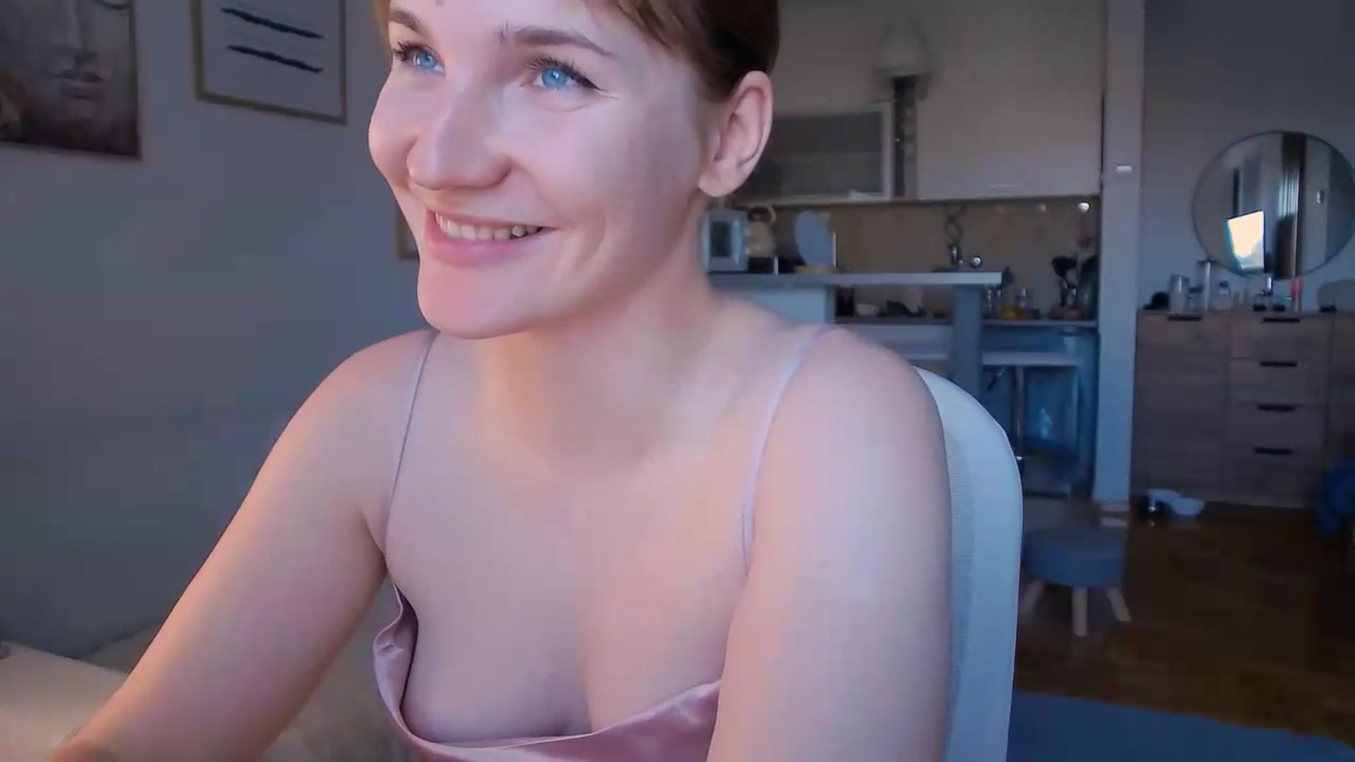 Gallery image thumbnail from ViTheGoddess's myfreecams stream on, 09/12/2026, 06:27 image 11 of 20