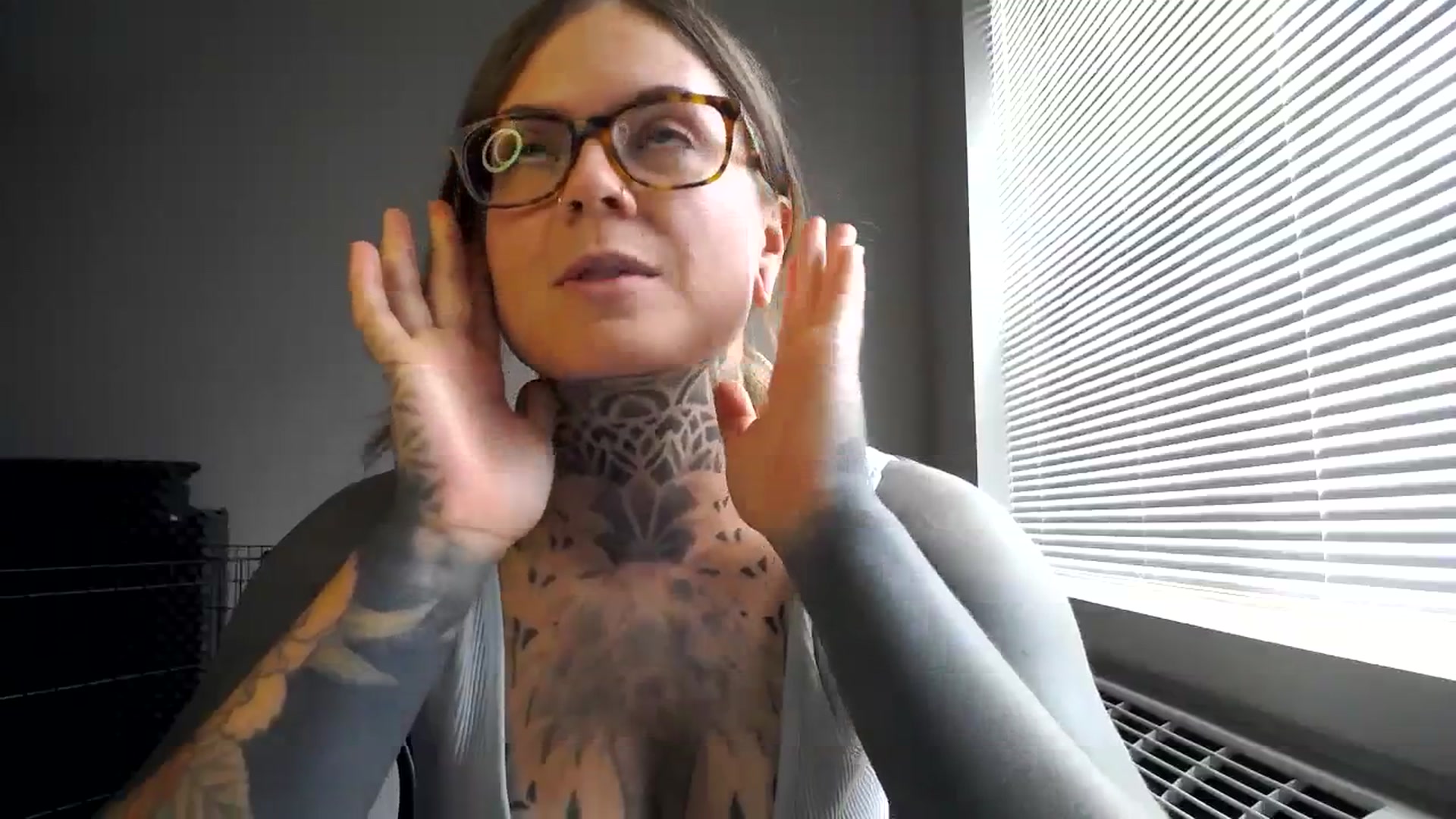 Gallery image thumbnail from ViVerdure's myfreecams stream on, 08/05/2023, 21:14 image 19 of 20