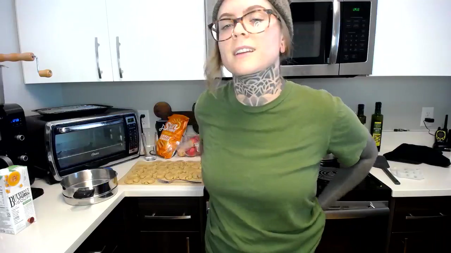 Gallery image thumbnail from ViVerdure's myfreecams stream on, 09/30/2023, 20:11 image 17 of 20