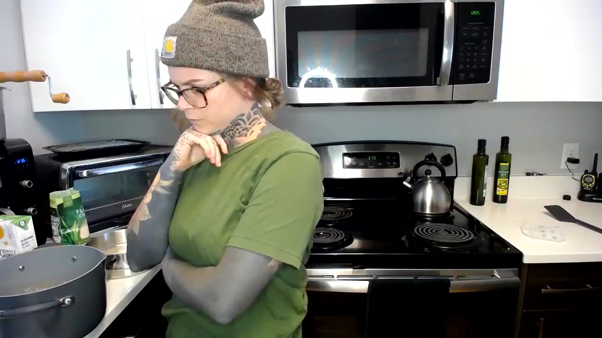 Gallery image thumbnail from ViVerdure's myfreecams stream on, 09/30/2023, 20:11 image 9 of 20