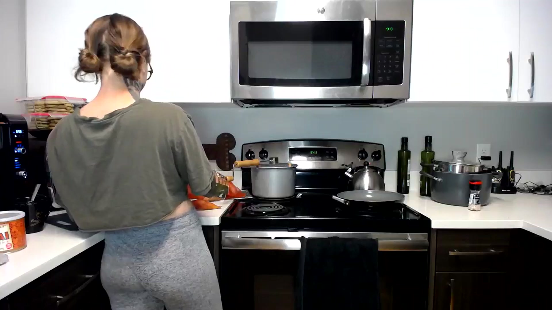 Gallery image thumbnail from ViVerdure's myfreecams stream on, 10/15/2023, 18:35 image 2 of 20