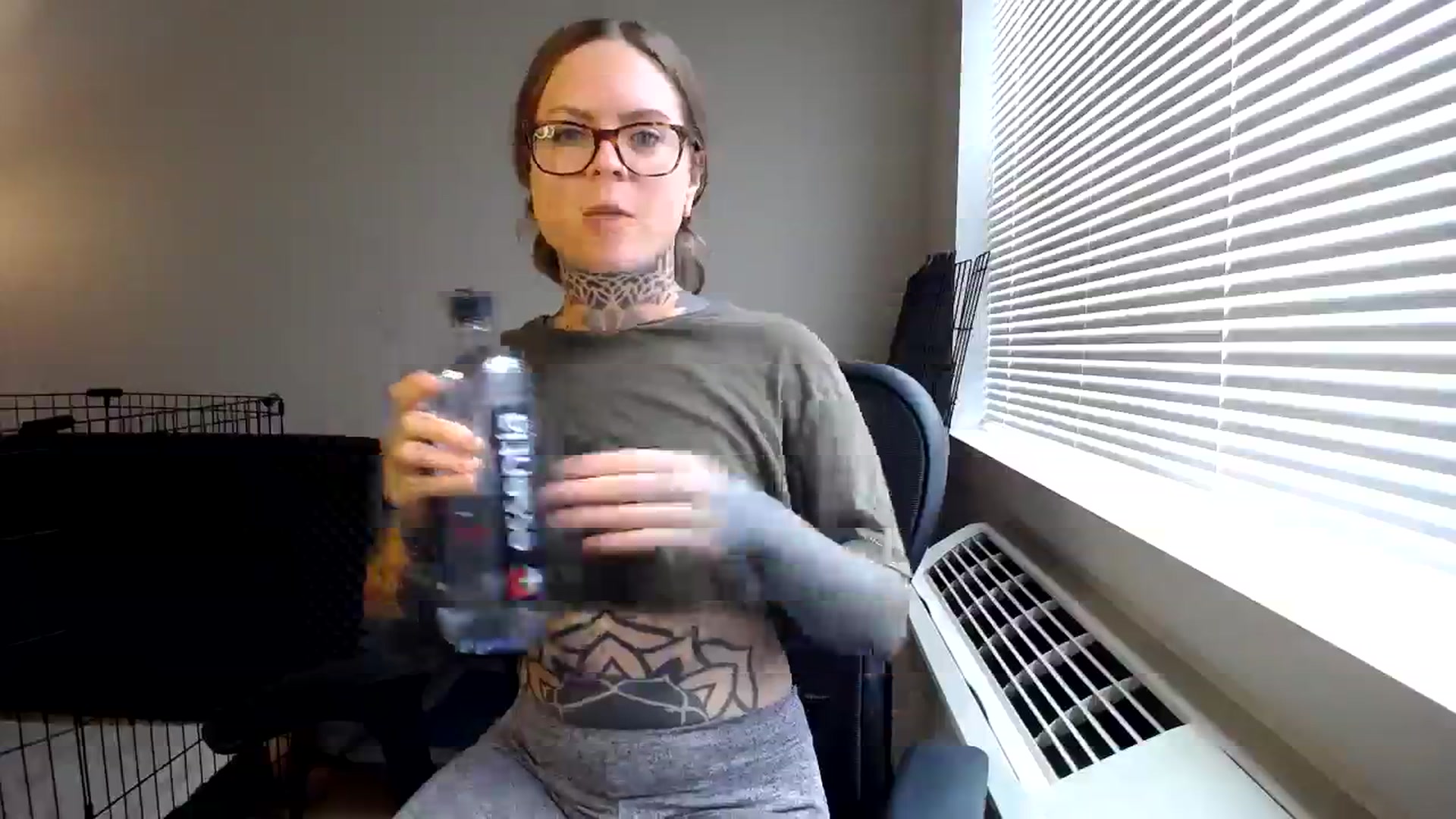 Gallery image thumbnail from ViVerdure's myfreecams stream on, 10/15/2023, 18:35 image 14 of 20
