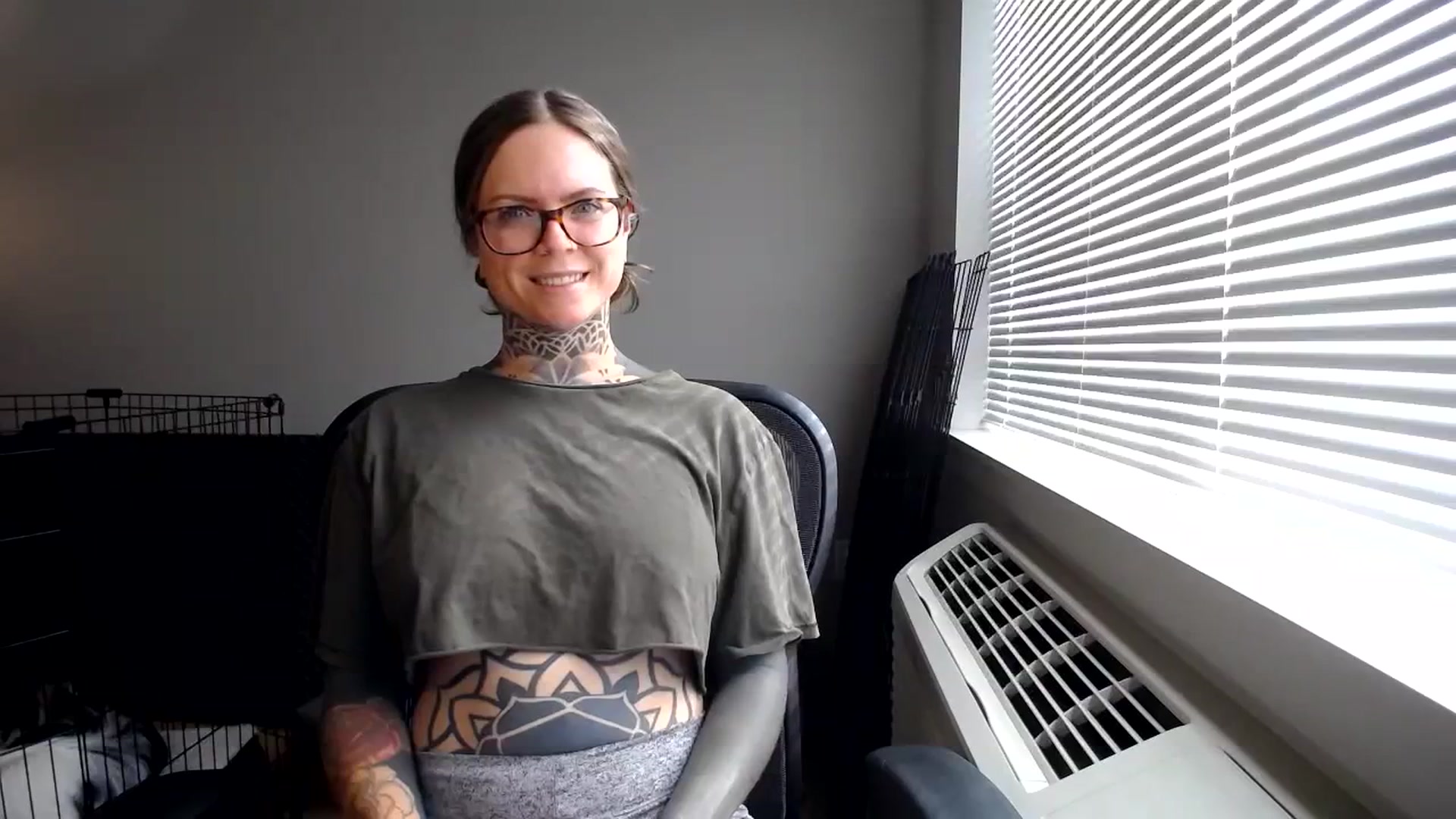 Gallery image thumbnail from ViVerdure's myfreecams stream on, 10/15/2023, 18:35 image 19 of 20
