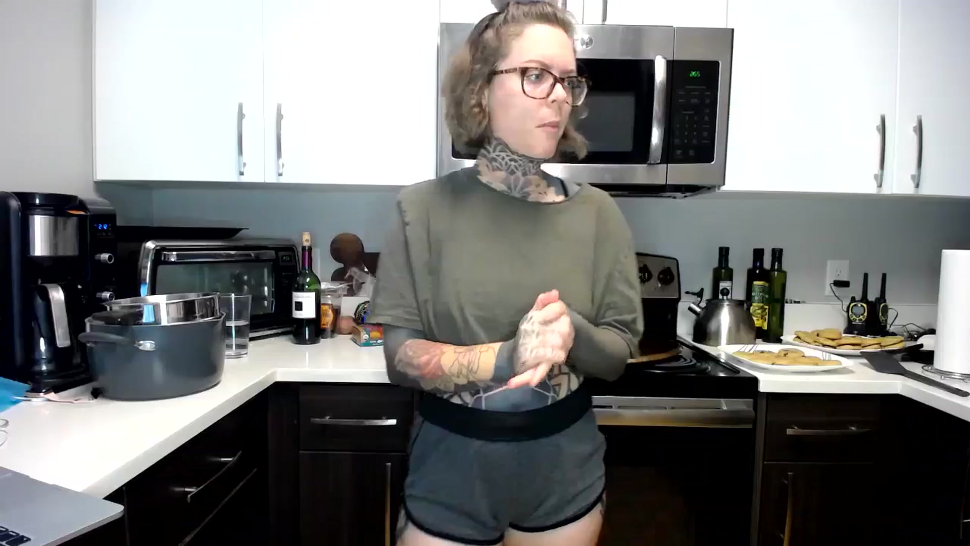 Gallery image thumbnail from ViVerdure's myfreecams stream on, 11/04/2023, 22:56 image 11 of 20