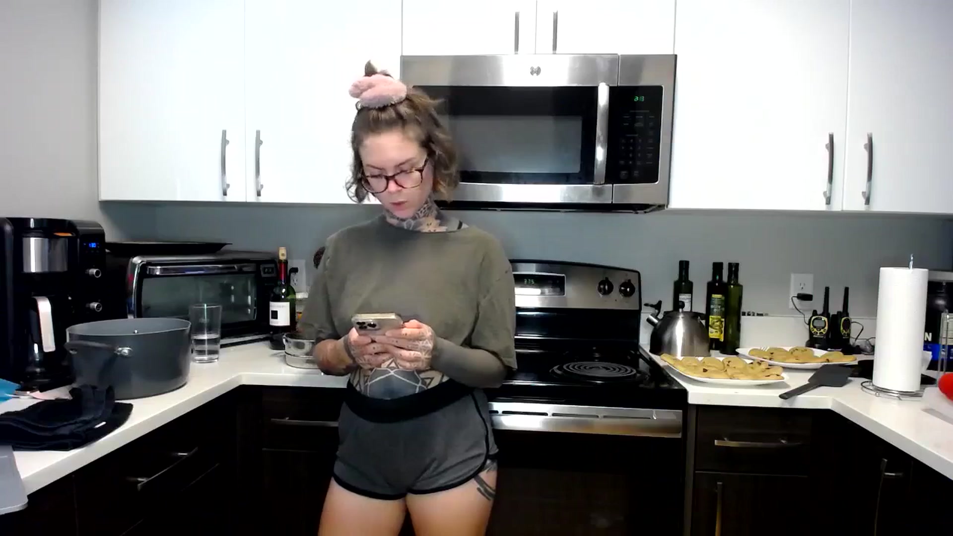 Gallery image thumbnail from ViVerdure's myfreecams stream on, 11/04/2023, 22:56 image 4 of 20