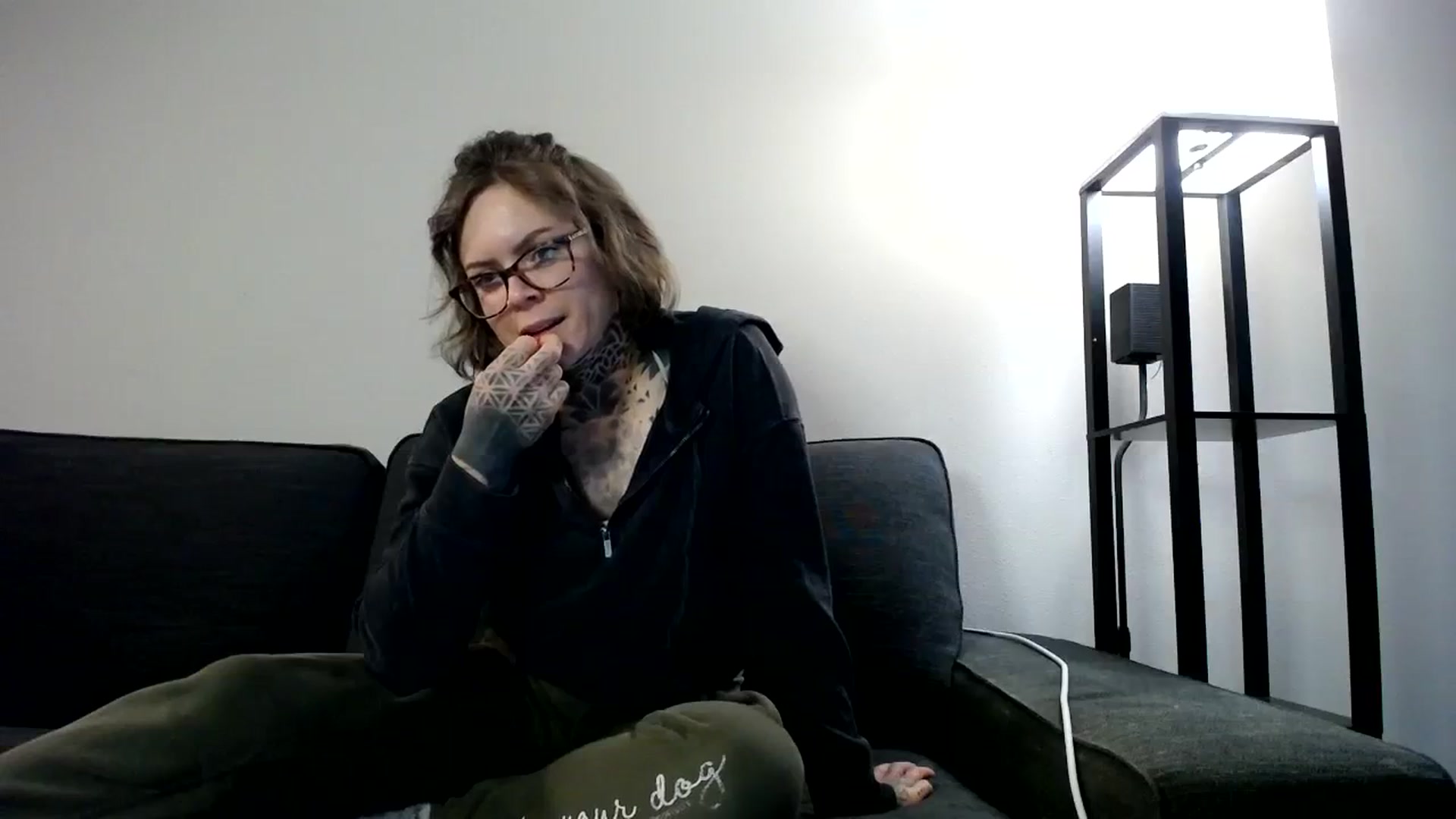 Gallery image thumbnail from ViVerdure's myfreecams stream on, 11/18/2023, 23:15 image 14 of 20