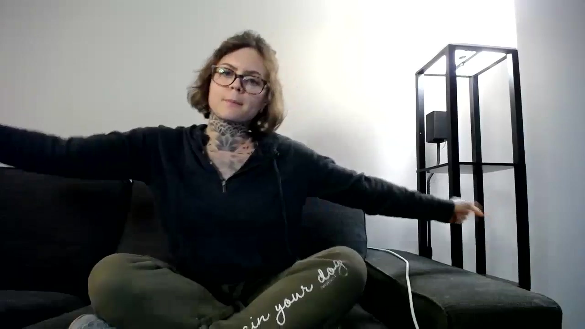 Gallery image thumbnail from ViVerdure's myfreecams stream on, 11/18/2023, 23:15 image 19 of 20