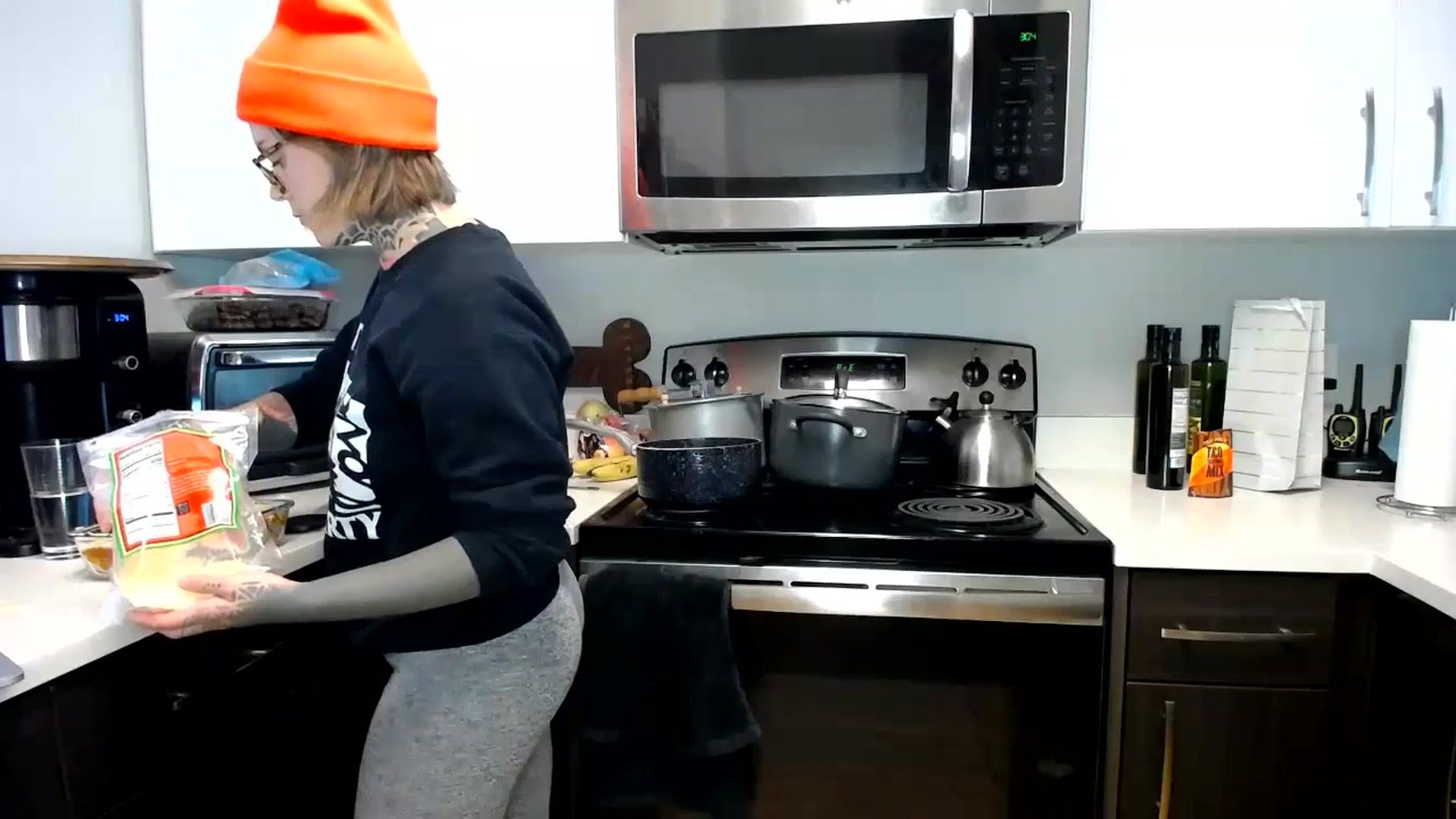 Gallery image thumbnail from ViVerdure's myfreecams stream on, 11/26/2023, 24:02 image 11 of 20