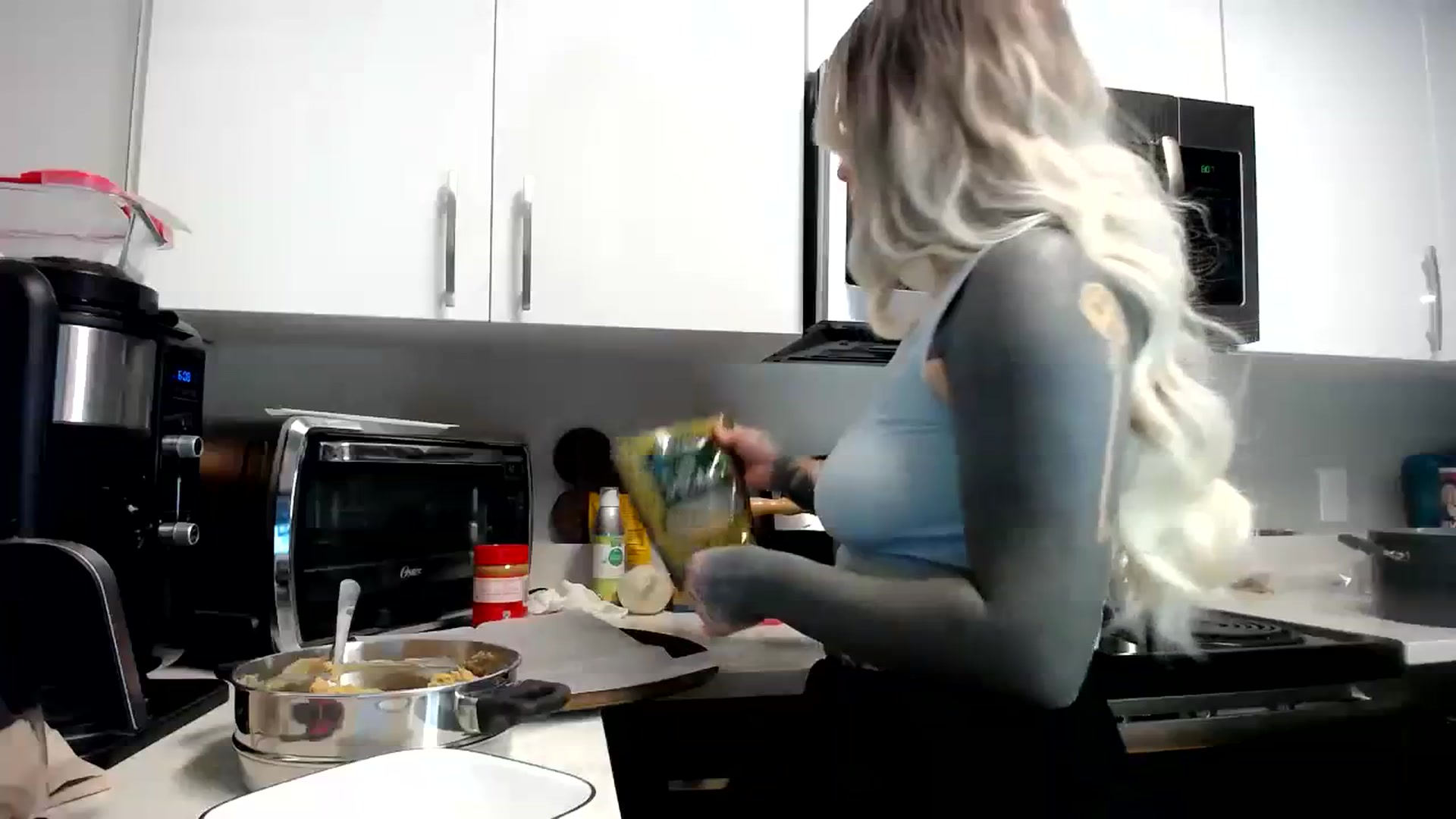 Gallery image thumbnail from ViVerdure's myfreecams stream on, 01/05/2024, 03:50 image 2 of 20