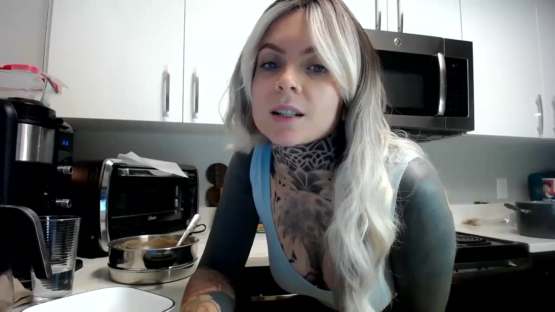 Gallery image thumbnail from ViVerdure's myfreecams stream on, 01/05/2024, 03:50 image 4 of 20