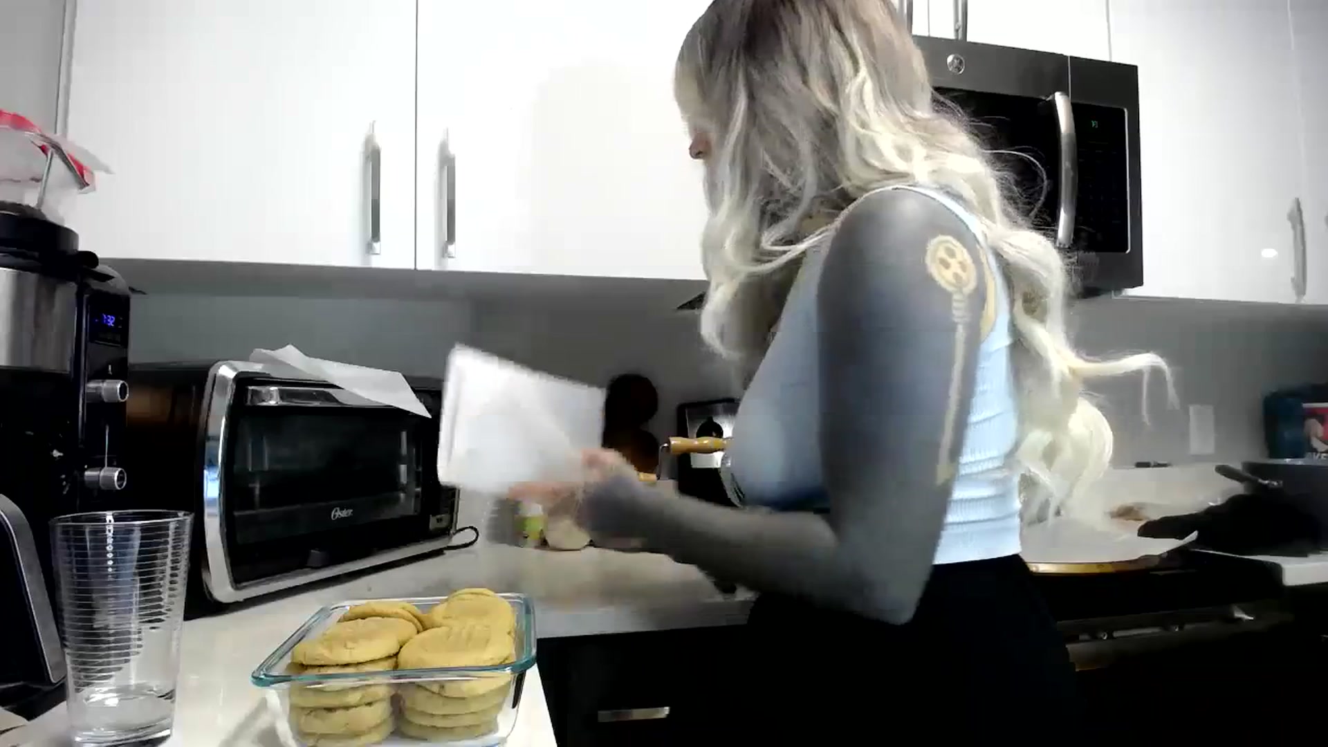 Gallery image thumbnail from ViVerdure's myfreecams stream on, 01/05/2024, 03:50 image 18 of 20