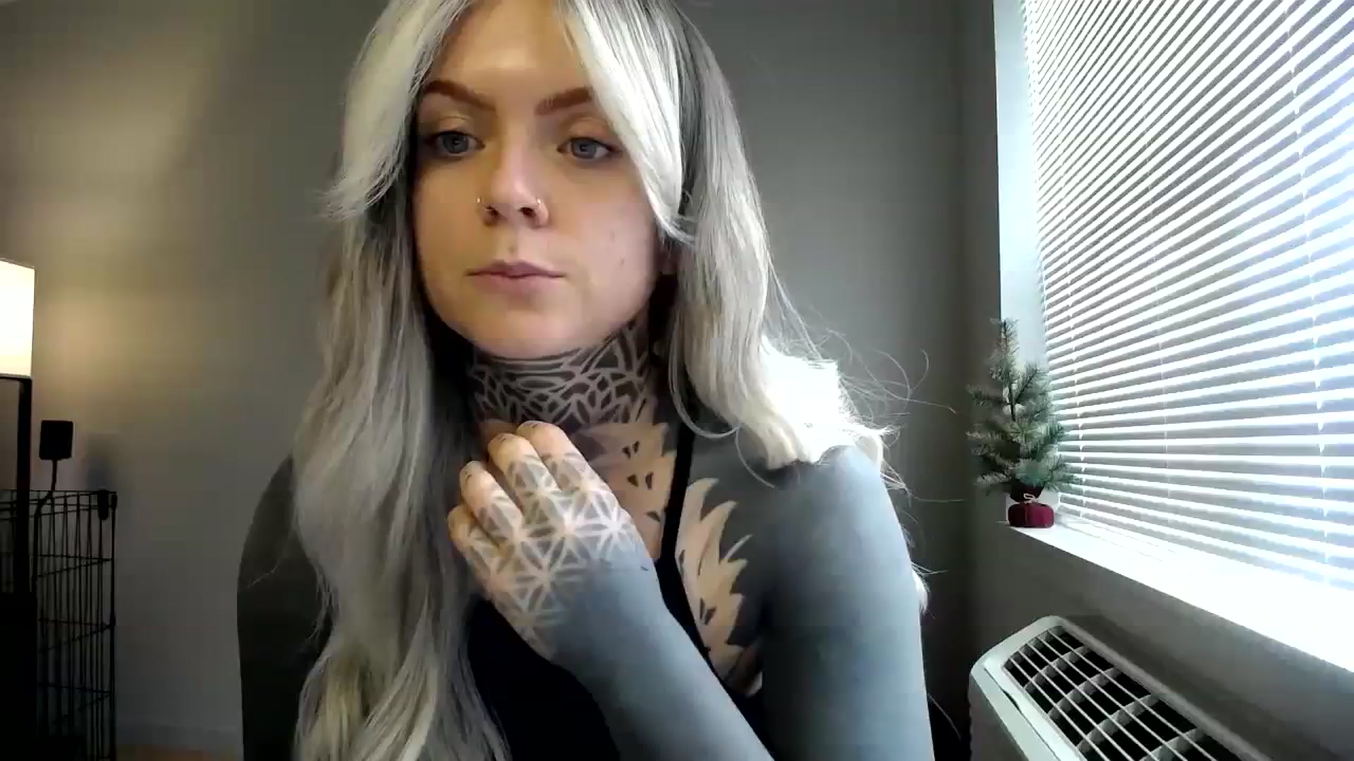 Gallery image thumbnail from ViVerdure's myfreecams stream on, 01/15/2024, 21:46 image 3 of 20