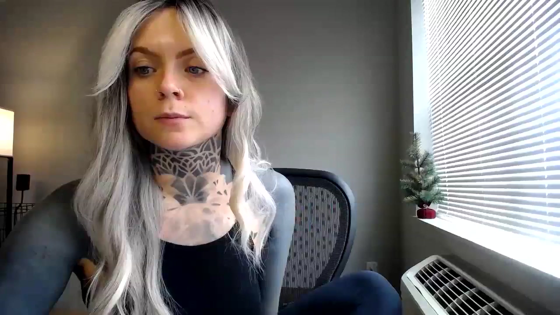 Gallery image thumbnail from ViVerdure's myfreecams stream on, 01/15/2024, 21:46 image 10 of 20