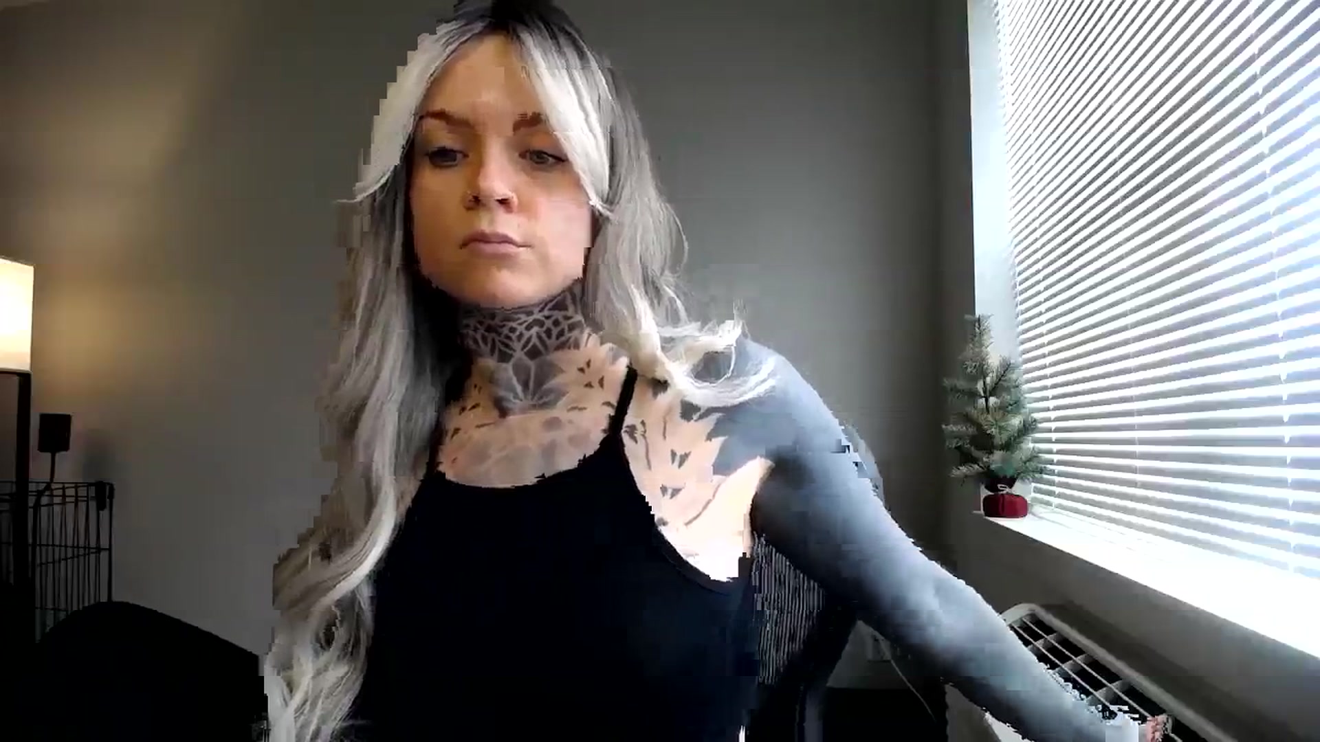 Gallery image thumbnail from ViVerdure's myfreecams stream on, 01/15/2024, 21:46 image 11 of 20
