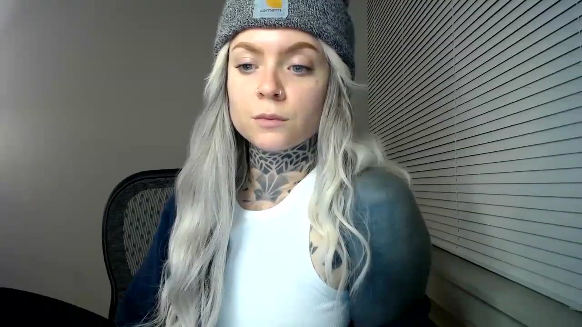 Gallery image thumbnail from ViVerdure's myfreecams stream on, 01/22/2024, 03:13 image 14 of 20