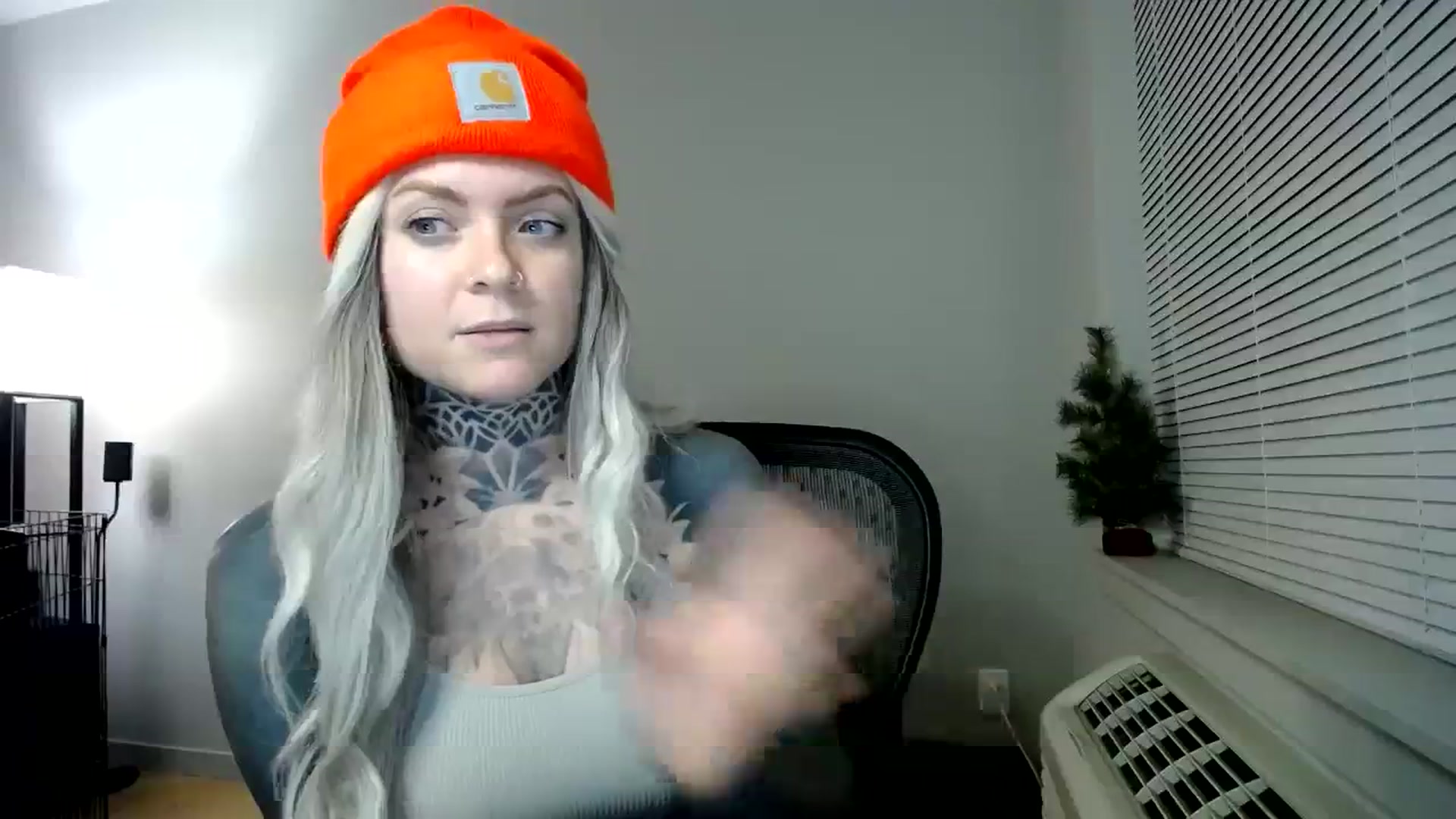 Gallery image thumbnail from ViVerdure's myfreecams stream on, 01/29/2024, 03:33 image 18 of 20