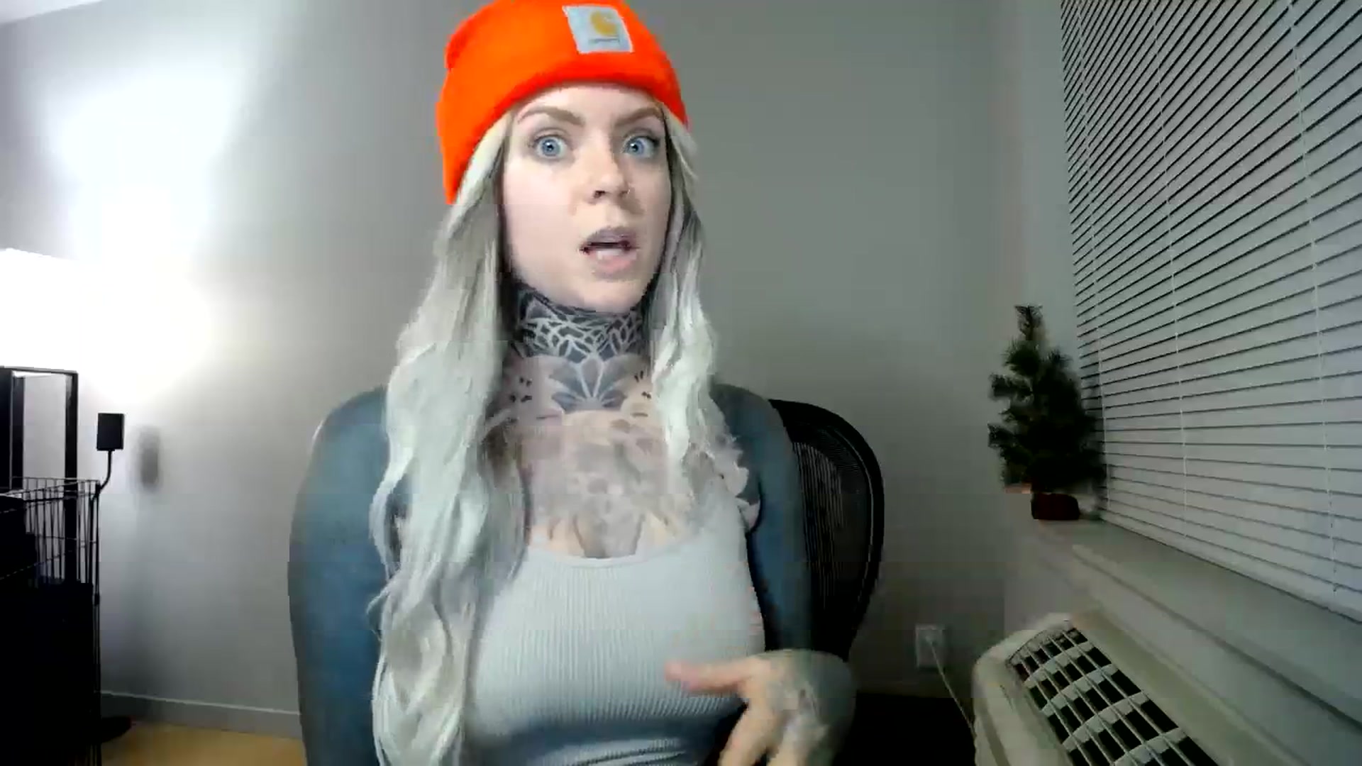 Gallery image thumbnail from ViVerdure's myfreecams stream on, 01/29/2024, 03:33 image 16 of 20