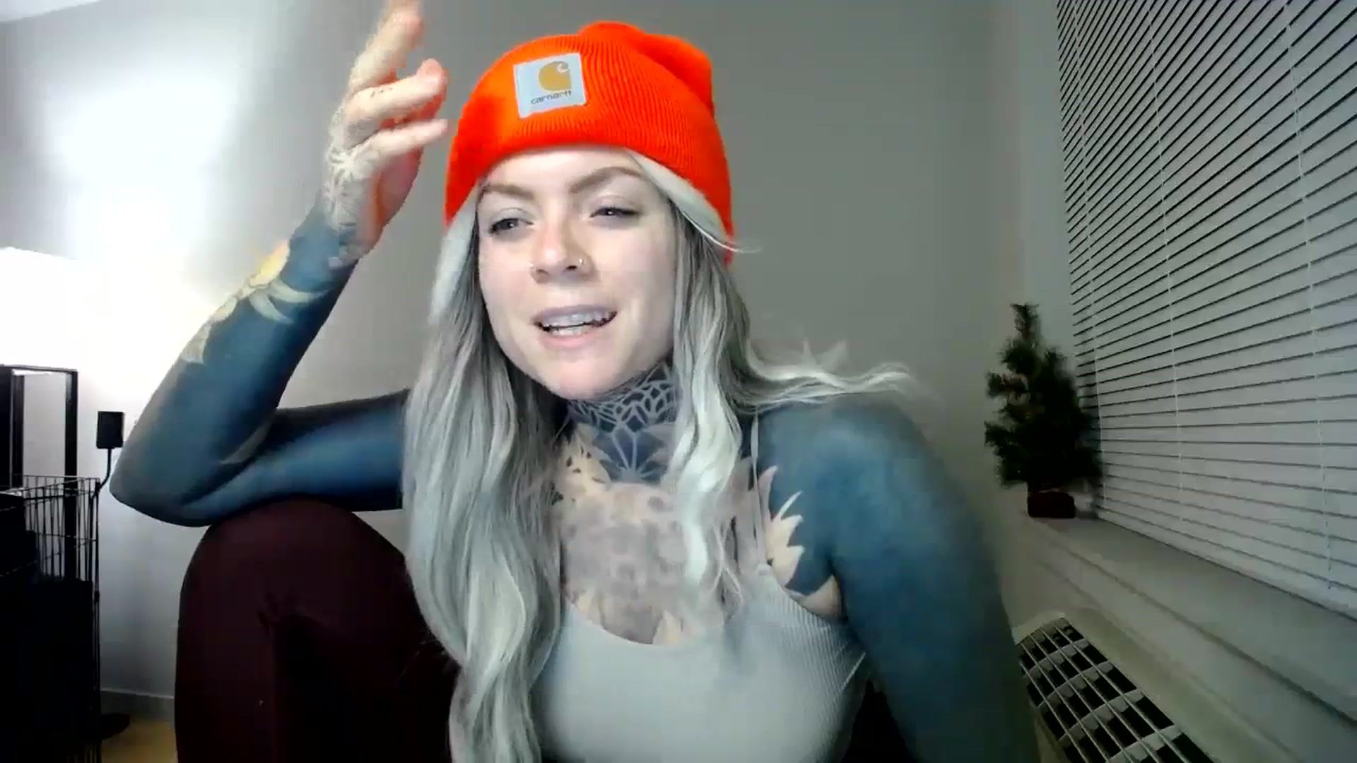Gallery image thumbnail from ViVerdure's myfreecams stream on, 01/29/2024, 03:33 image 11 of 20