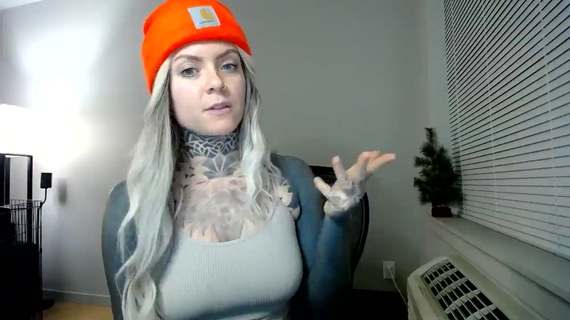 Gallery image thumbnail from ViVerdure's myfreecams stream on, 01/29/2024, 03:33 image 19 of 20