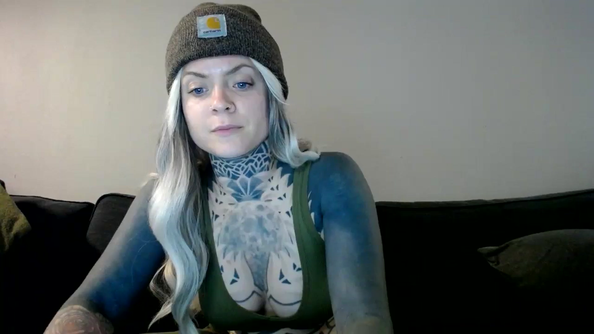 Gallery image thumbnail from ViVerdure's myfreecams stream on, 03/10/2024, 05:01 image 15 of 20