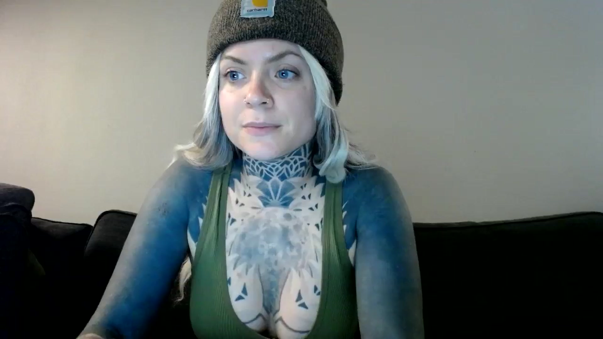 Gallery image thumbnail from ViVerdure's myfreecams stream on, 03/10/2024, 05:45 image 8 of 20
