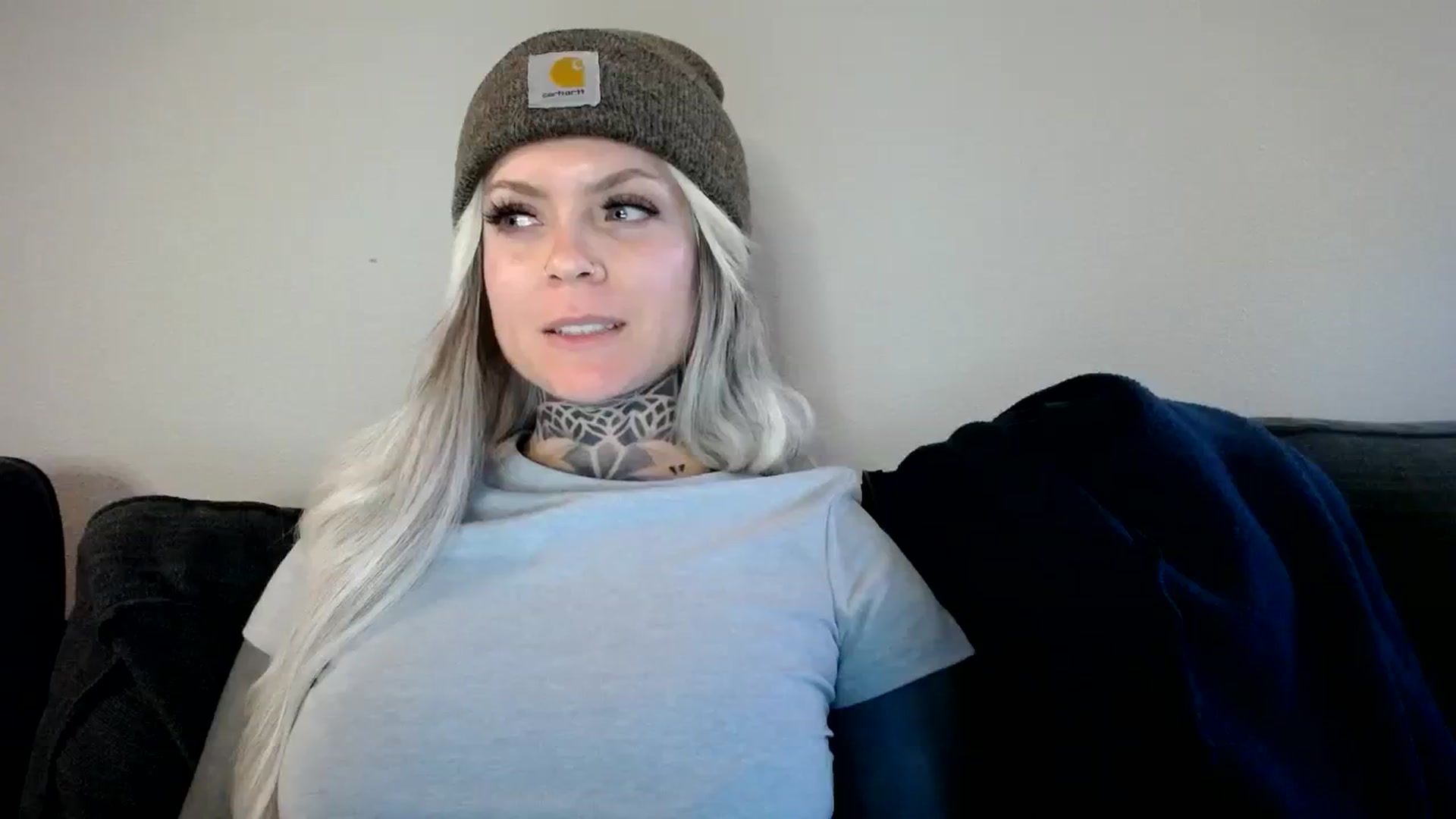 Gallery image thumbnail from ViVerdure's myfreecams stream on, 03/16/2024, 02:30 image 17 of 20