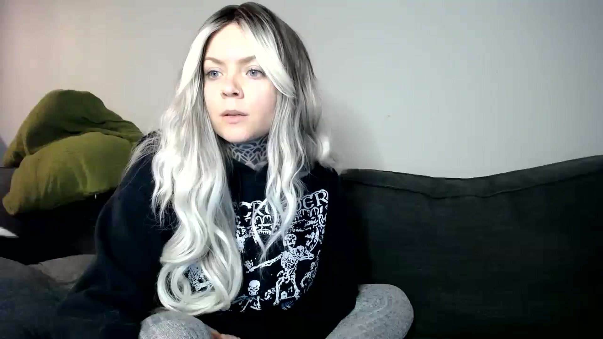 Gallery image thumbnail from ViVerdure's myfreecams stream on, 03/17/2024, 14:45 image 18 of 20