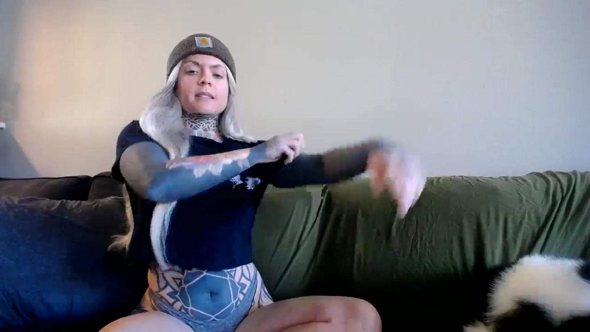 Gallery image thumbnail from ViVerdure's myfreecams stream on, 03/30/2024, 17:30 image 17 of 20