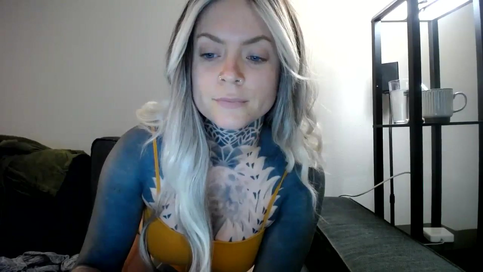Gallery image thumbnail from ViVerdure's myfreecams stream on, 03/31/2024, 14:10 image 10 of 20