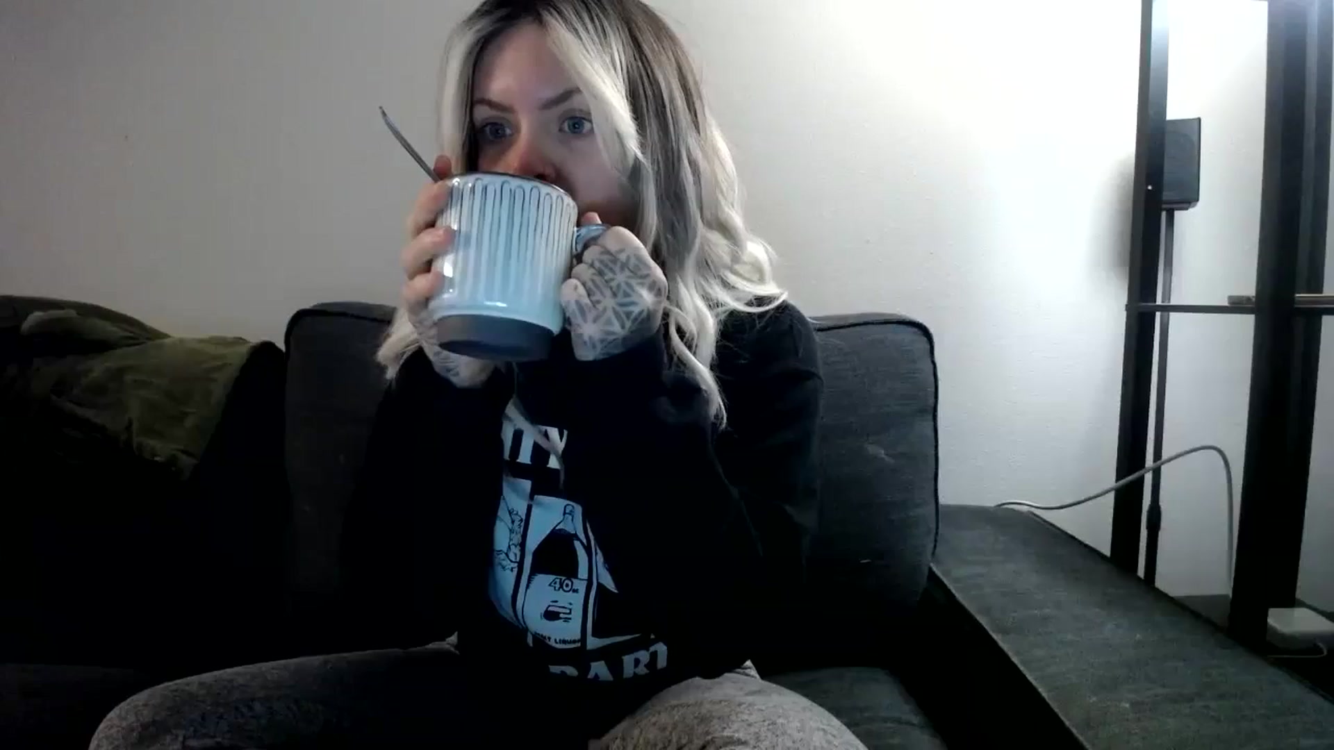 Gallery image thumbnail from ViVerdure's myfreecams stream on, 03/31/2024, 14:10 image 1 of 20