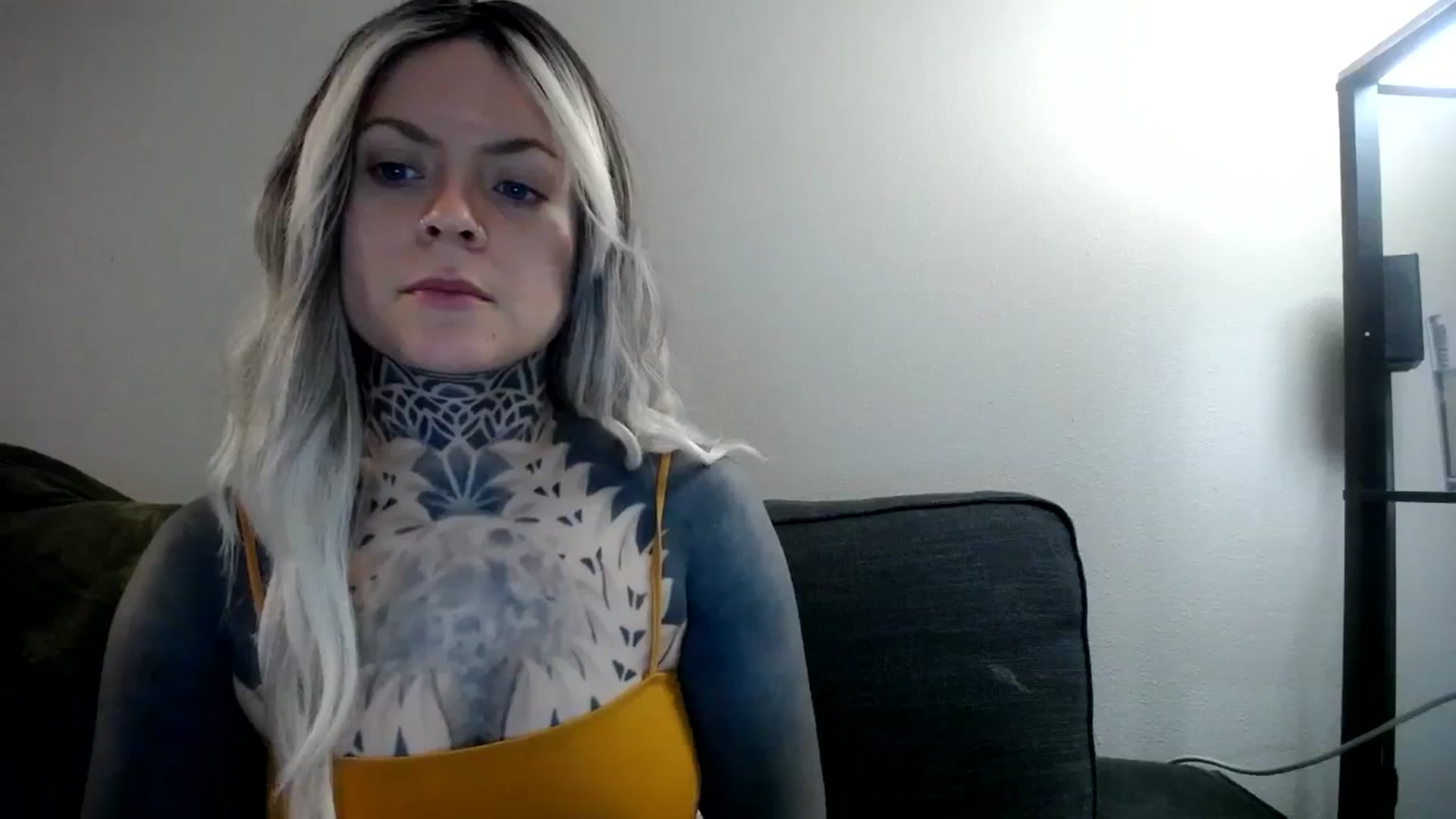 Gallery image thumbnail from ViVerdure's myfreecams stream on, 03/31/2024, 14:10 image 17 of 20