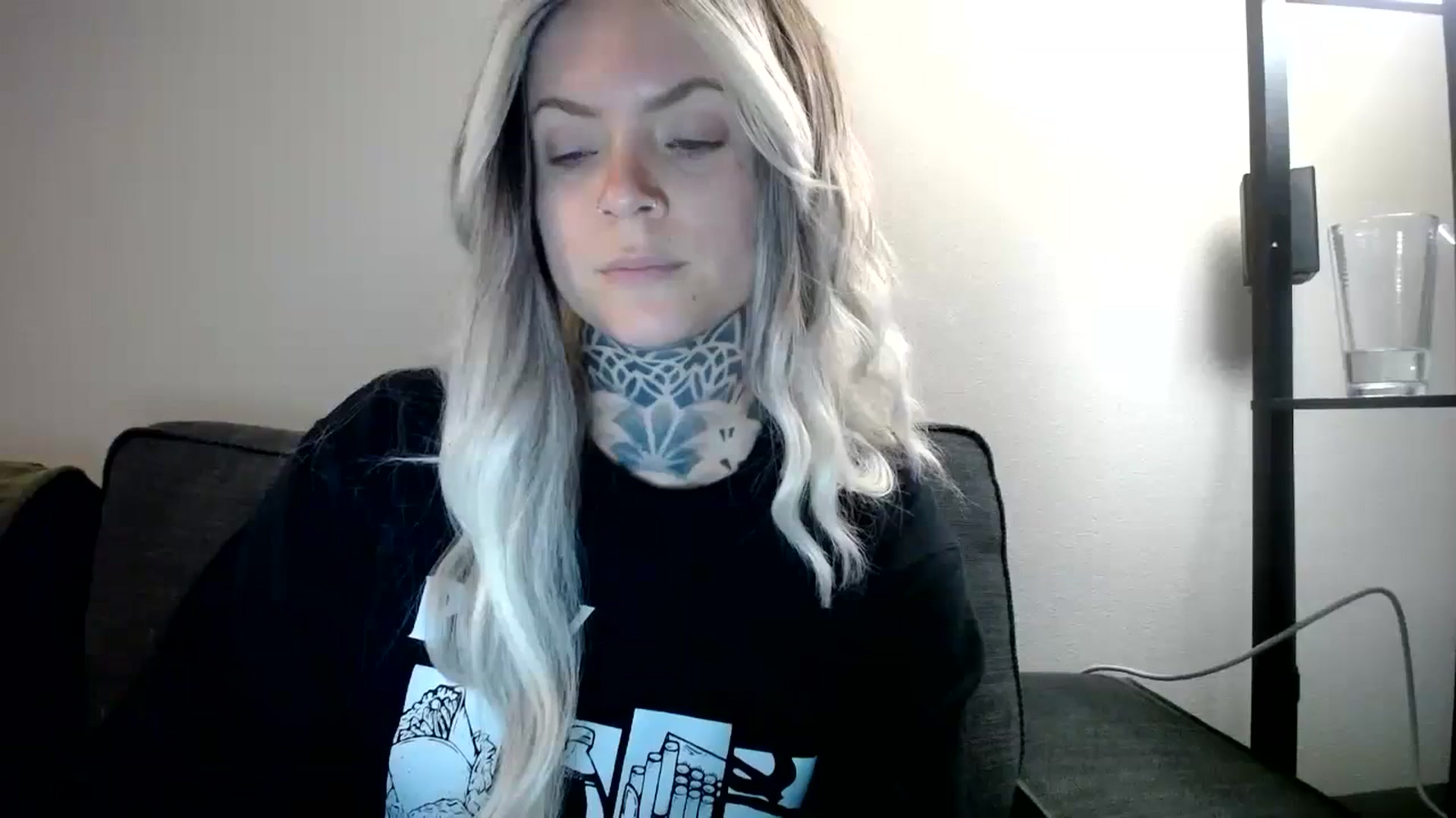 Gallery image thumbnail from ViVerdure's myfreecams stream on, 03/31/2024, 14:10 image 8 of 20
