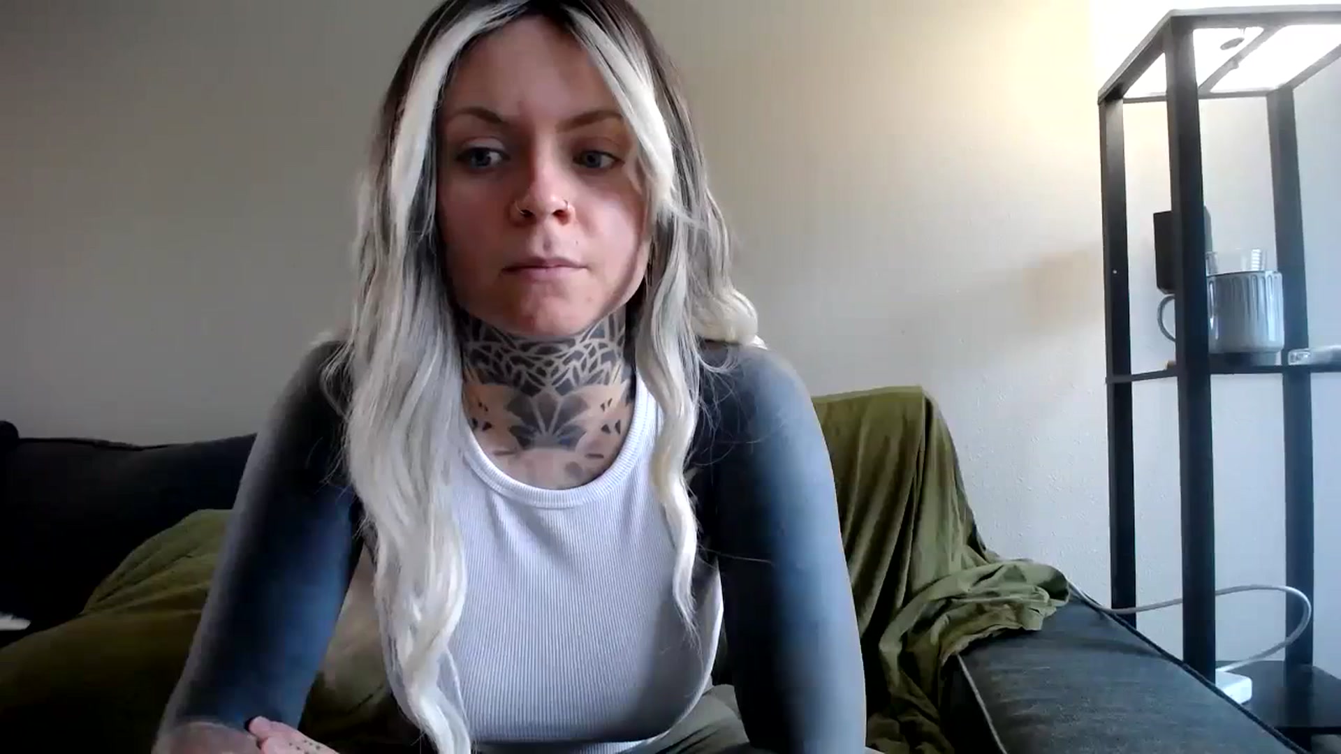 Gallery image thumbnail from ViVerdure's myfreecams stream on, 04/03/2024, 18:02 image 10 of 20