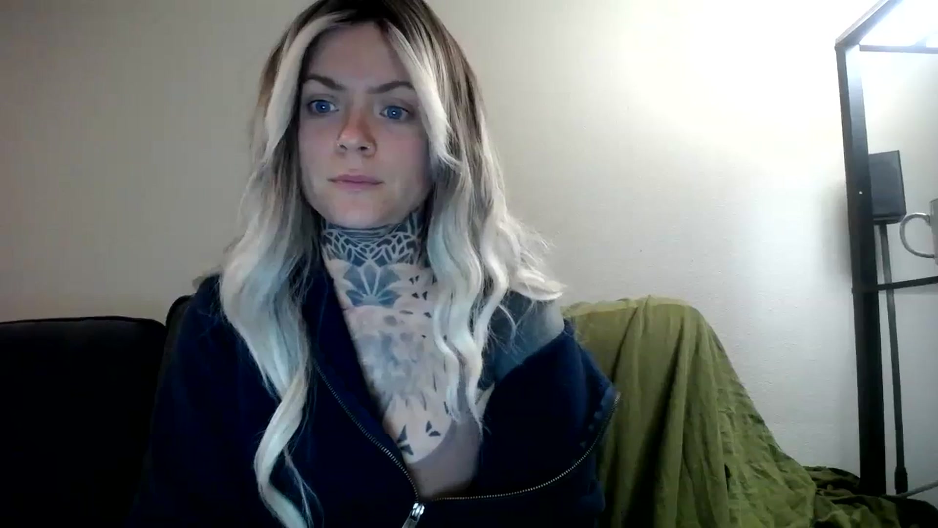 Gallery image thumbnail from ViVerdure's myfreecams stream on, 04/06/2024, 13:36 image 12 of 20