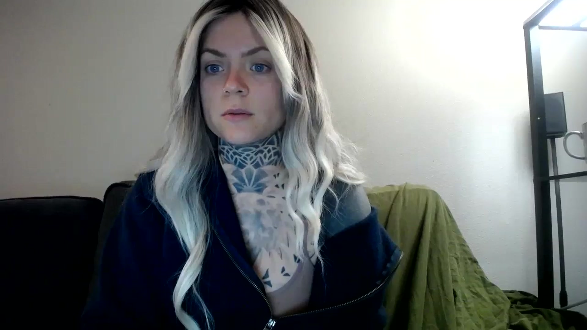 Gallery image thumbnail from ViVerdure's myfreecams stream on, 04/06/2024, 13:36 image 11 of 20