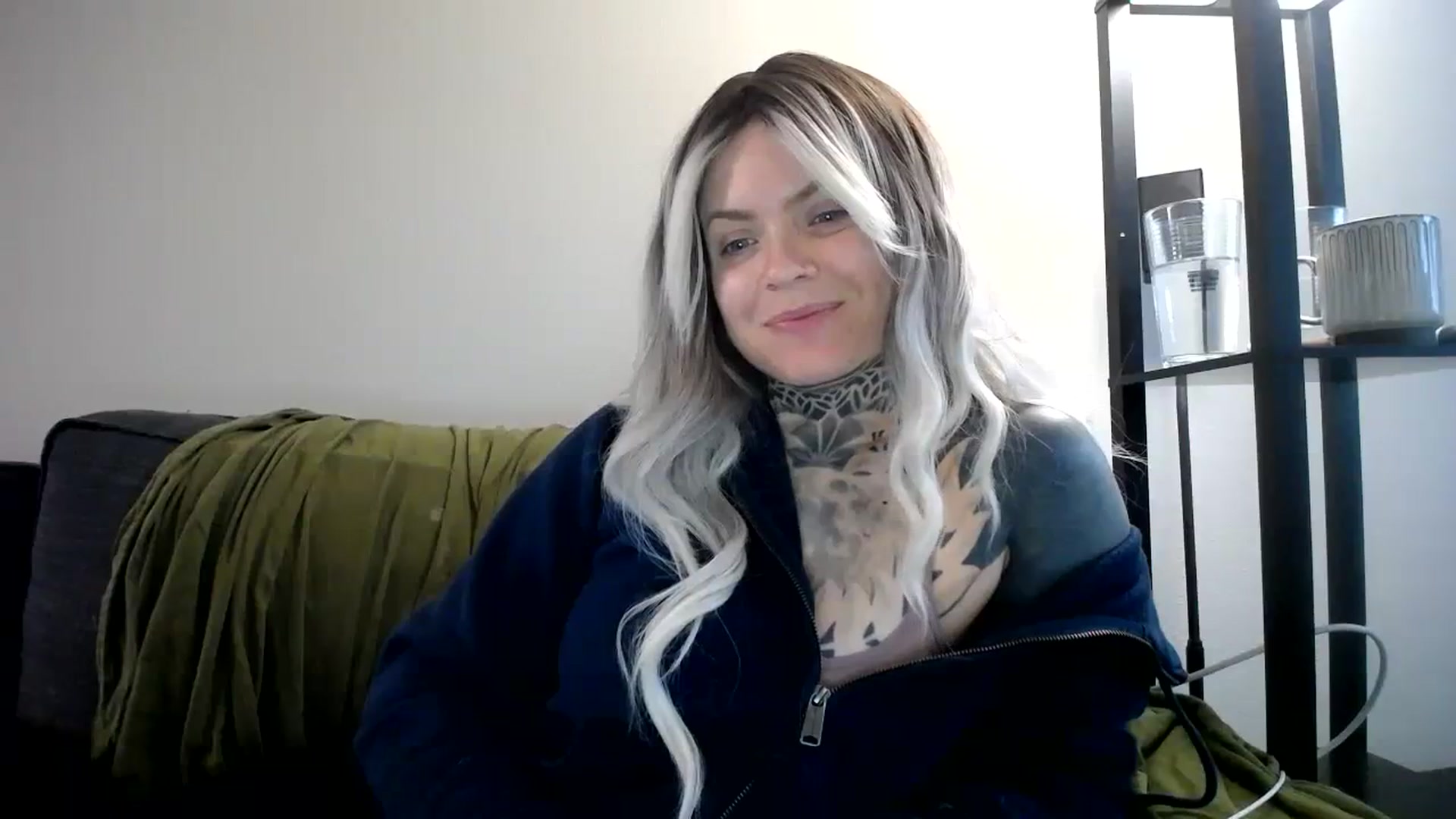 Gallery image thumbnail from ViVerdure's myfreecams stream on, 04/06/2024, 16:51 image 2 of 20
