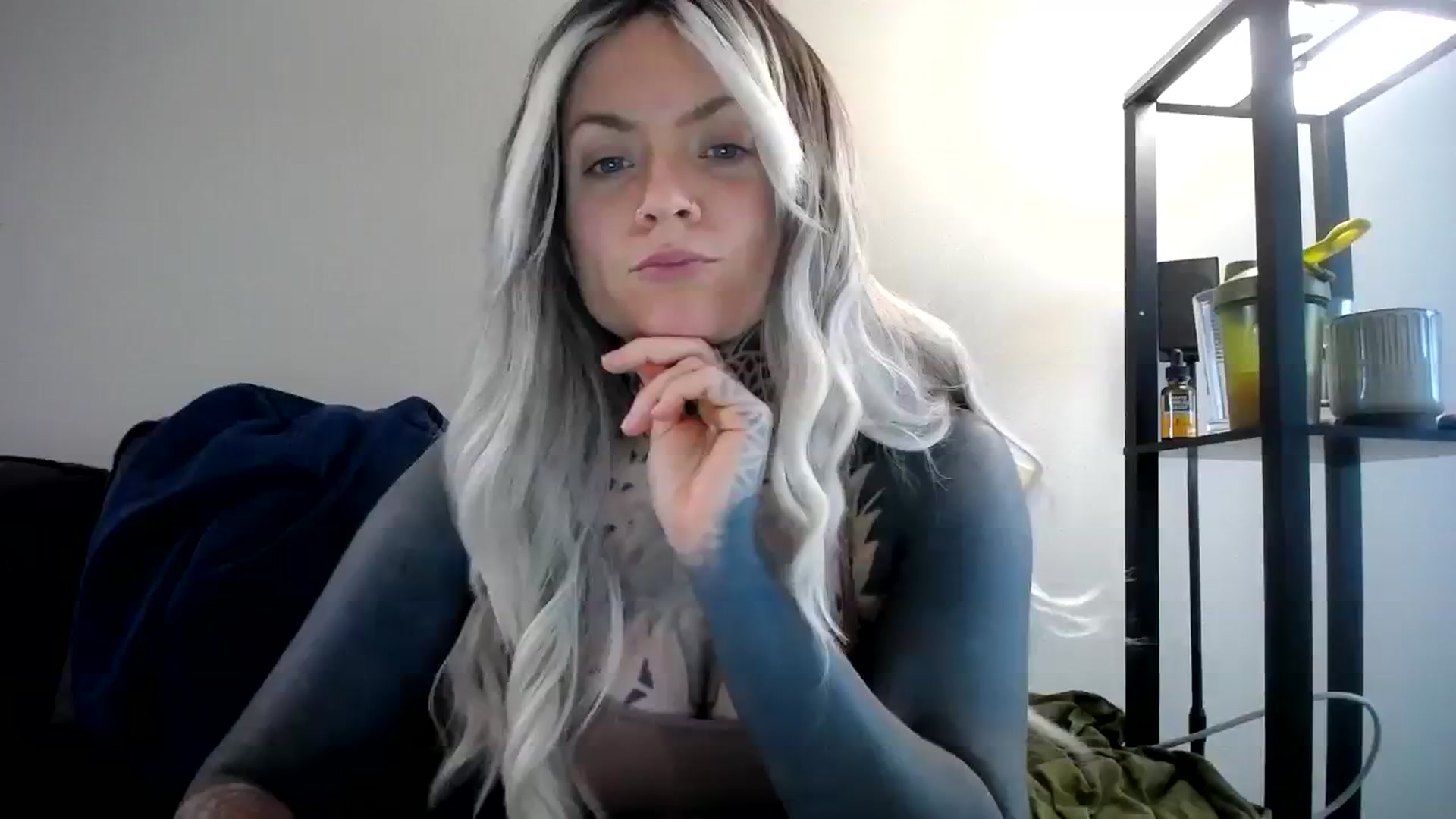 Gallery image thumbnail from ViVerdure's myfreecams stream on, 04/06/2024, 16:51 image 17 of 20