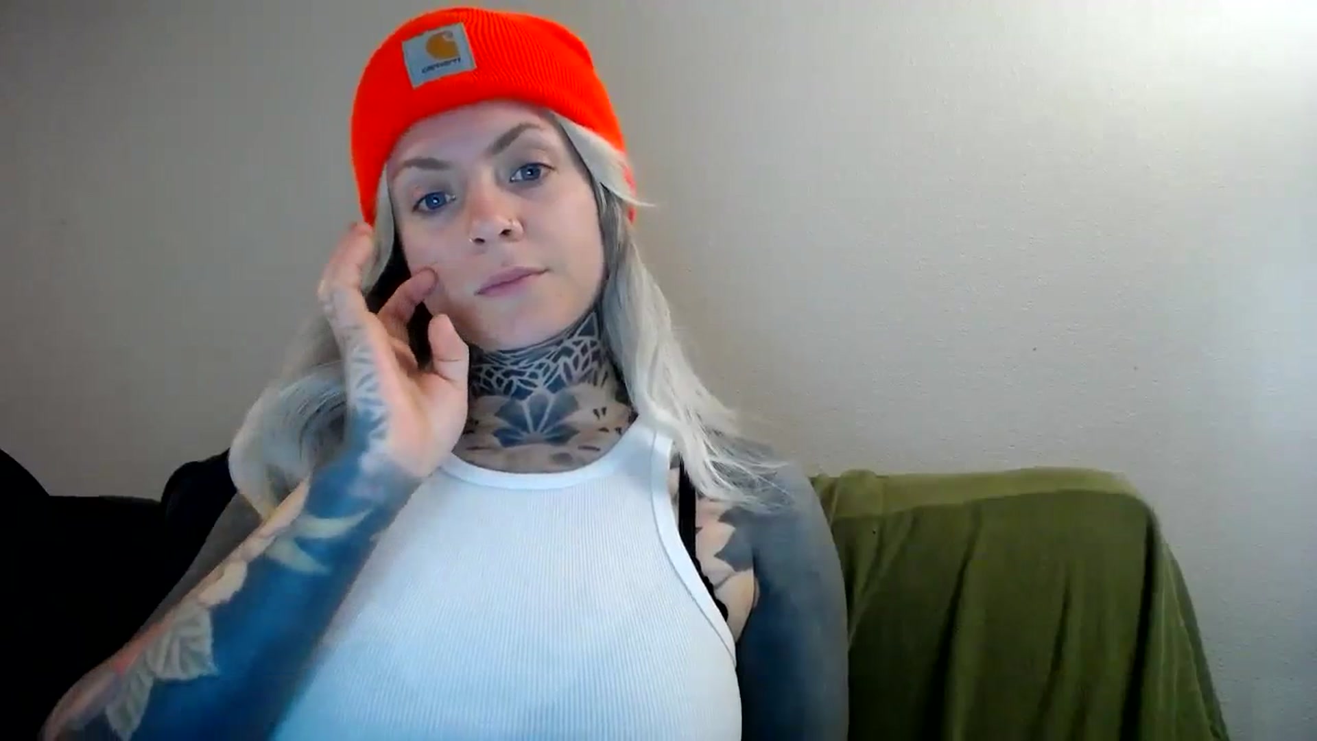 Gallery image thumbnail from ViVerdure's myfreecams stream on, 04/07/2024, 13:50 image 3 of 20